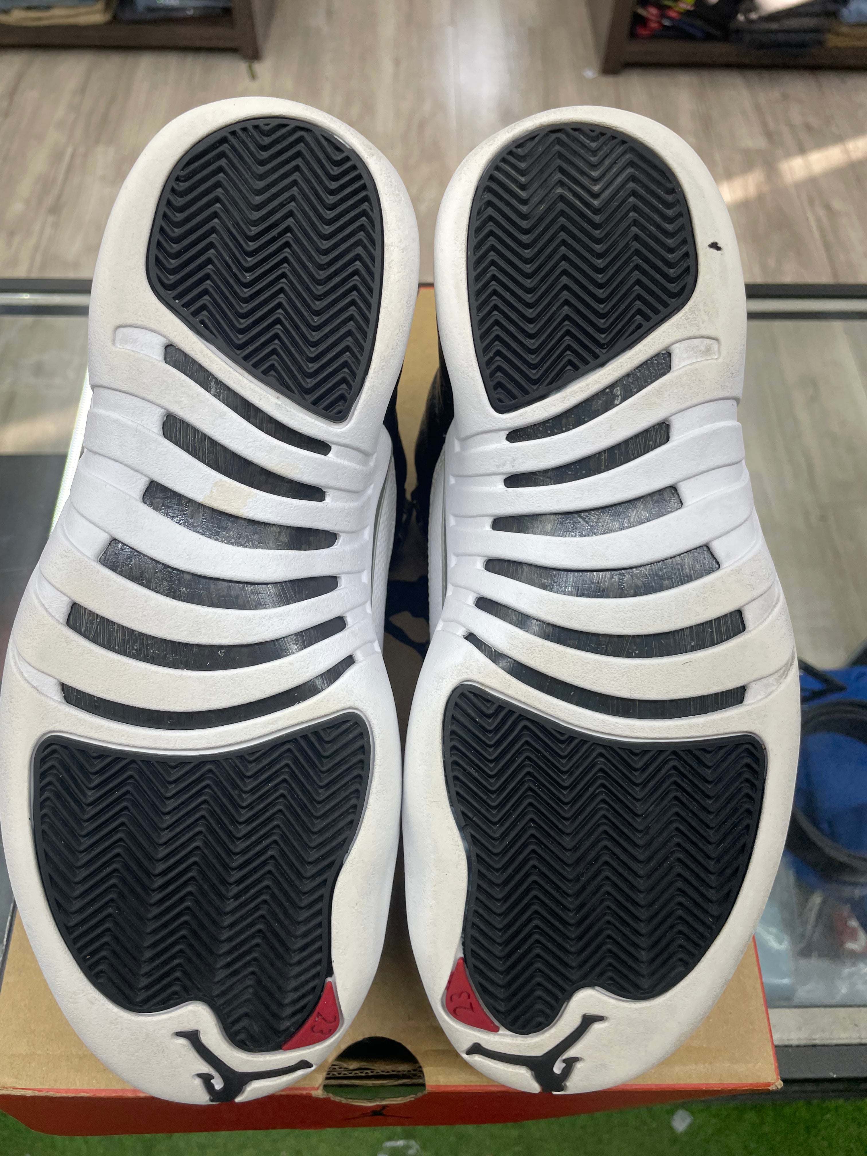 Air Jordan Retro 12 “Playoffs” *Size 9 Preowned*