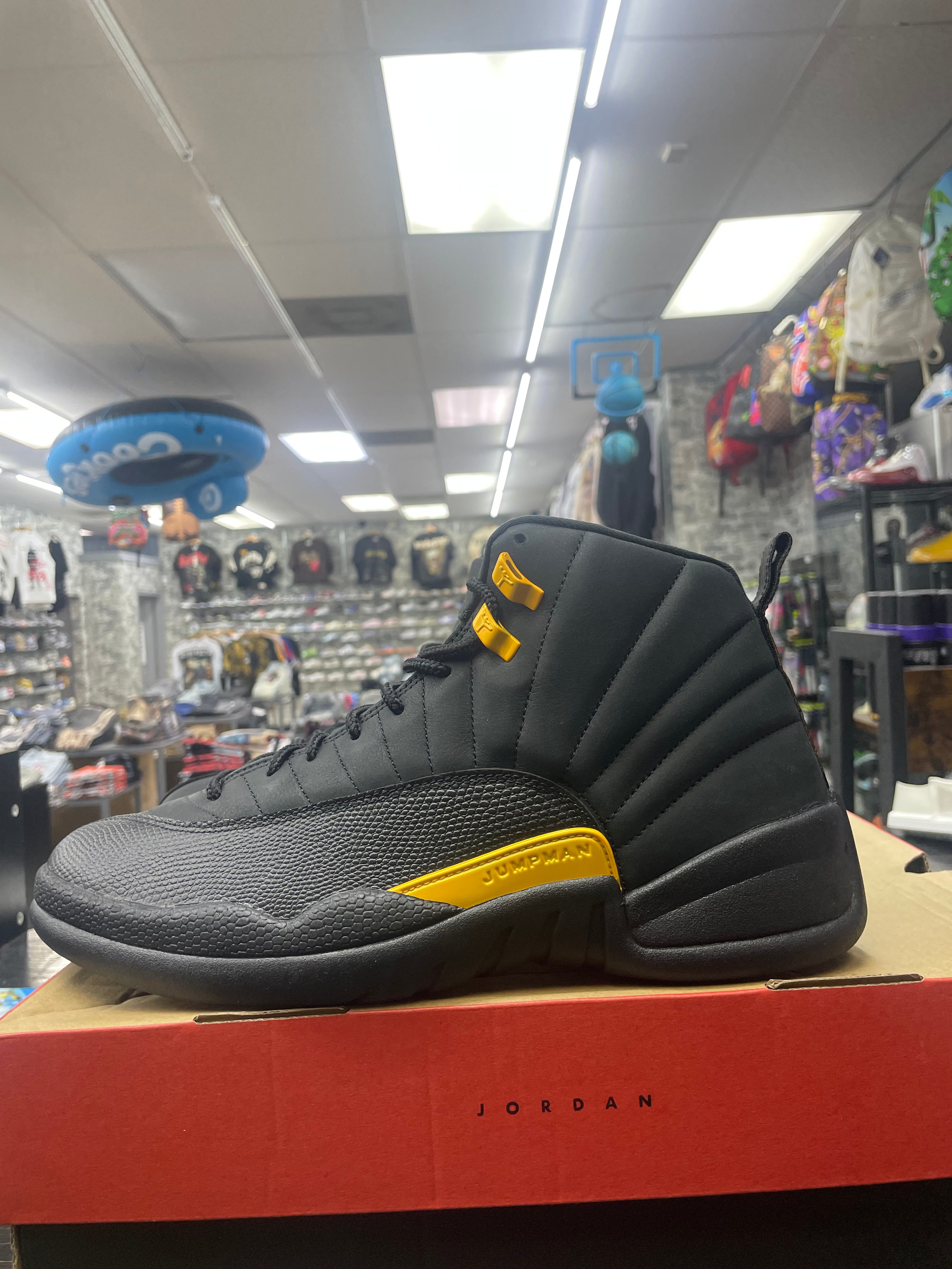 Air Jordan Retro 12 “Black Taxi” *Size 11.5 Preowned*
