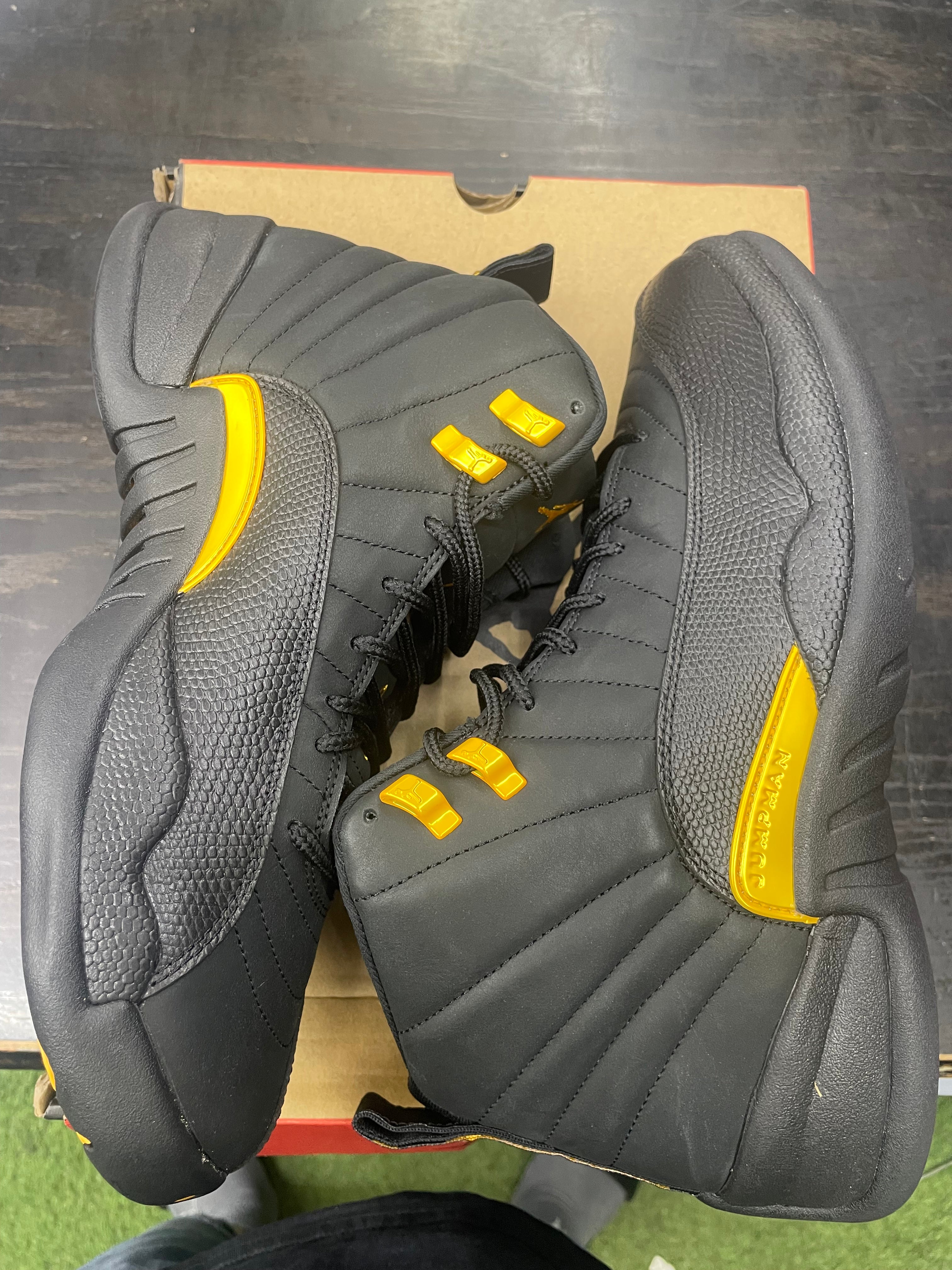Air Jordan Retro 12 “Black Taxi” *Size 11.5 Preowned*