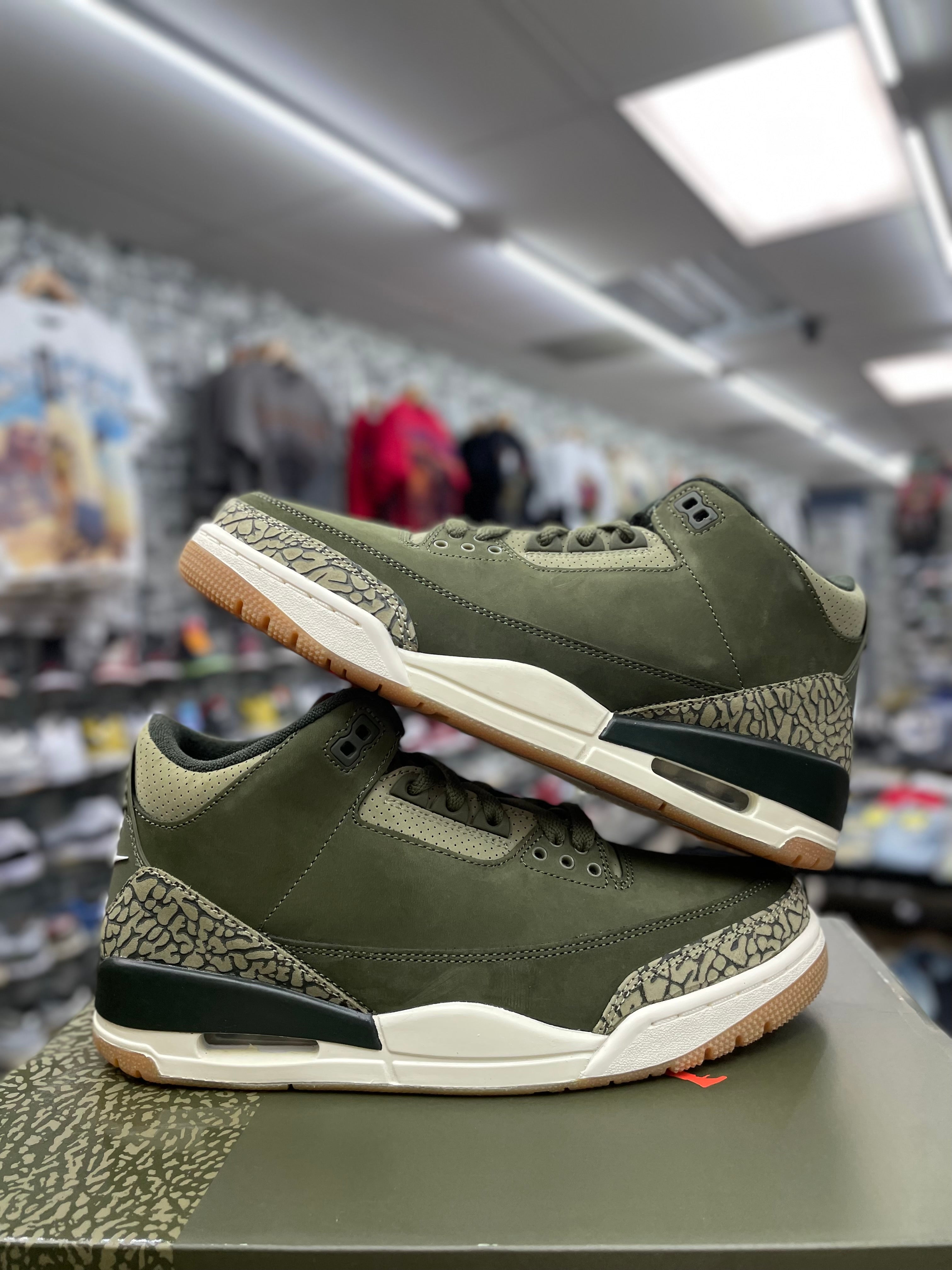Air Jordan Retro 3 “Family Affairs" (MEN)  DN3707-202