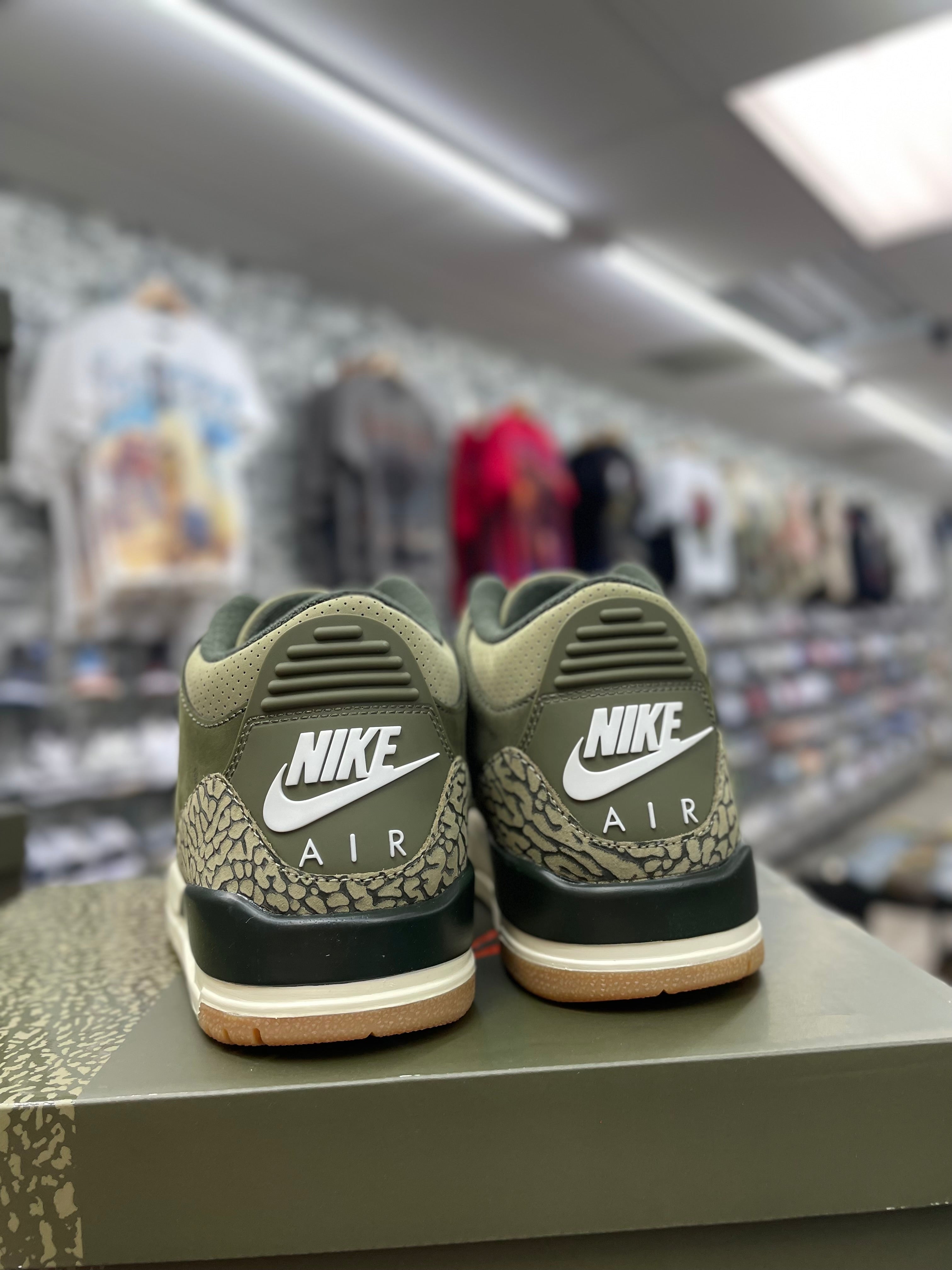Air Jordan Retro 3 “Family Affairs" (MEN)  DN3707-202