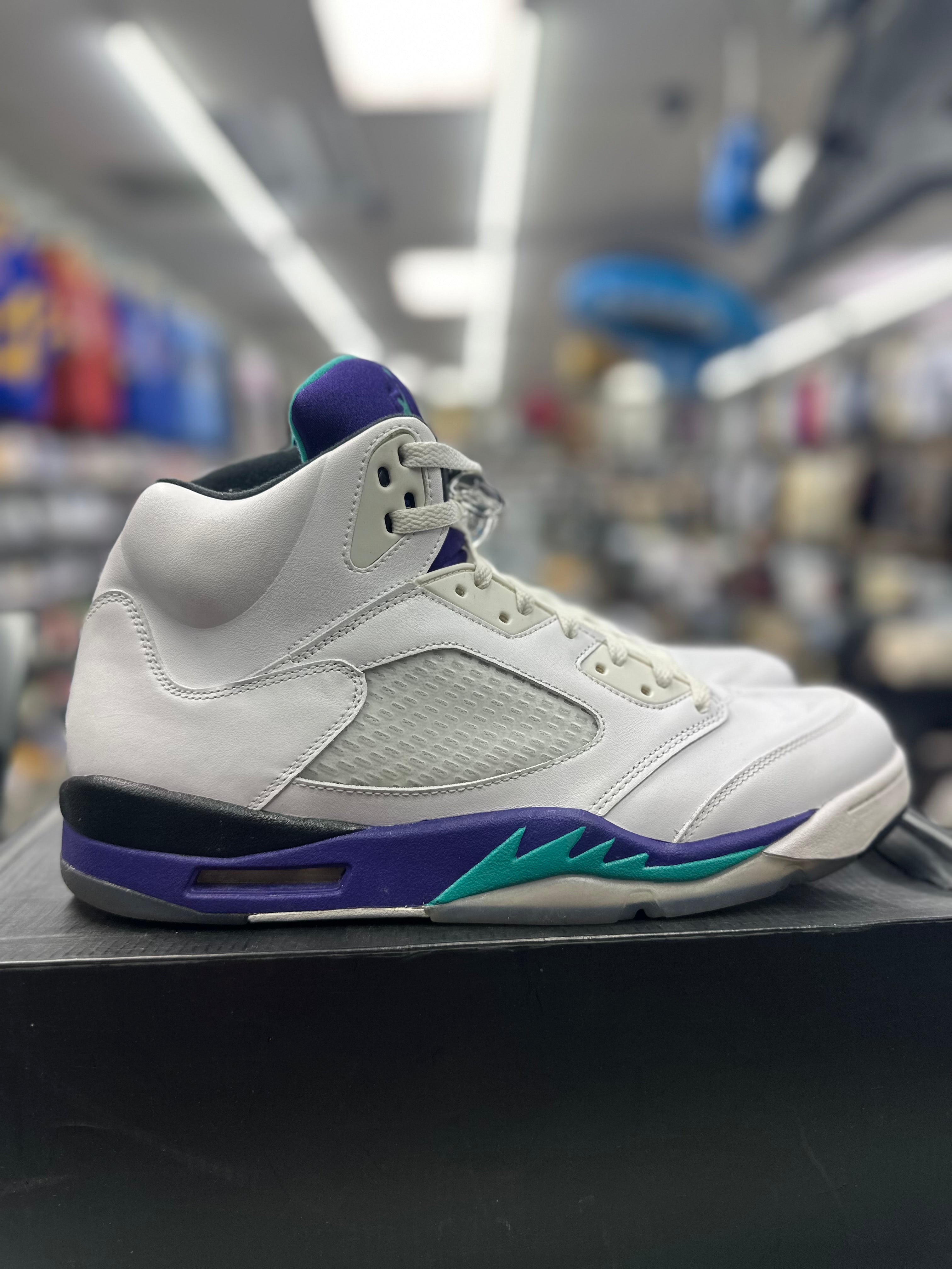 Air Jordan Retro 5 "Grape 2013 Release" *Size 13 Preowned*