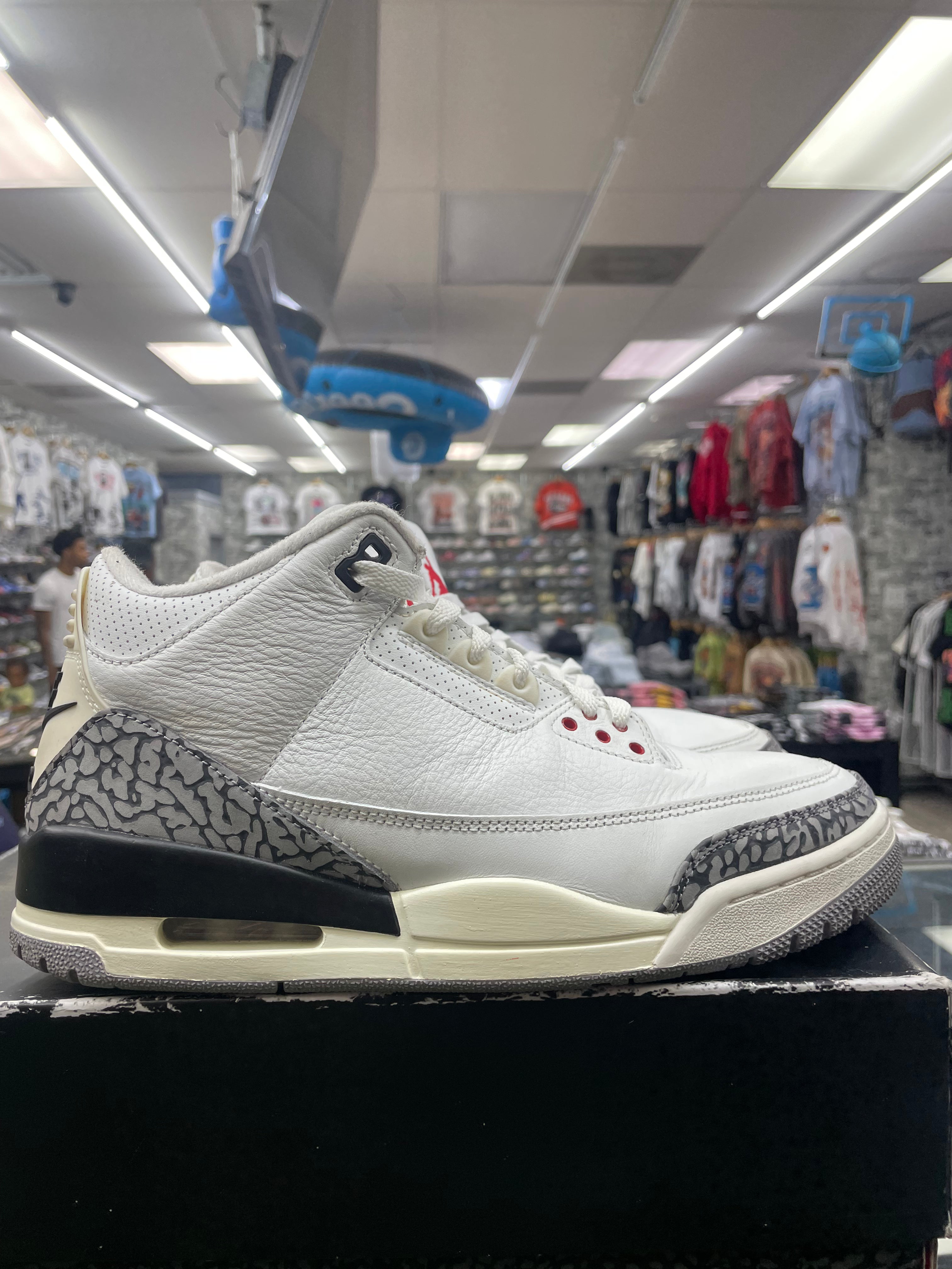 Air Jordan Retro 3 “White Cement” *Size 9.5 Preowned* (DN3707-100)