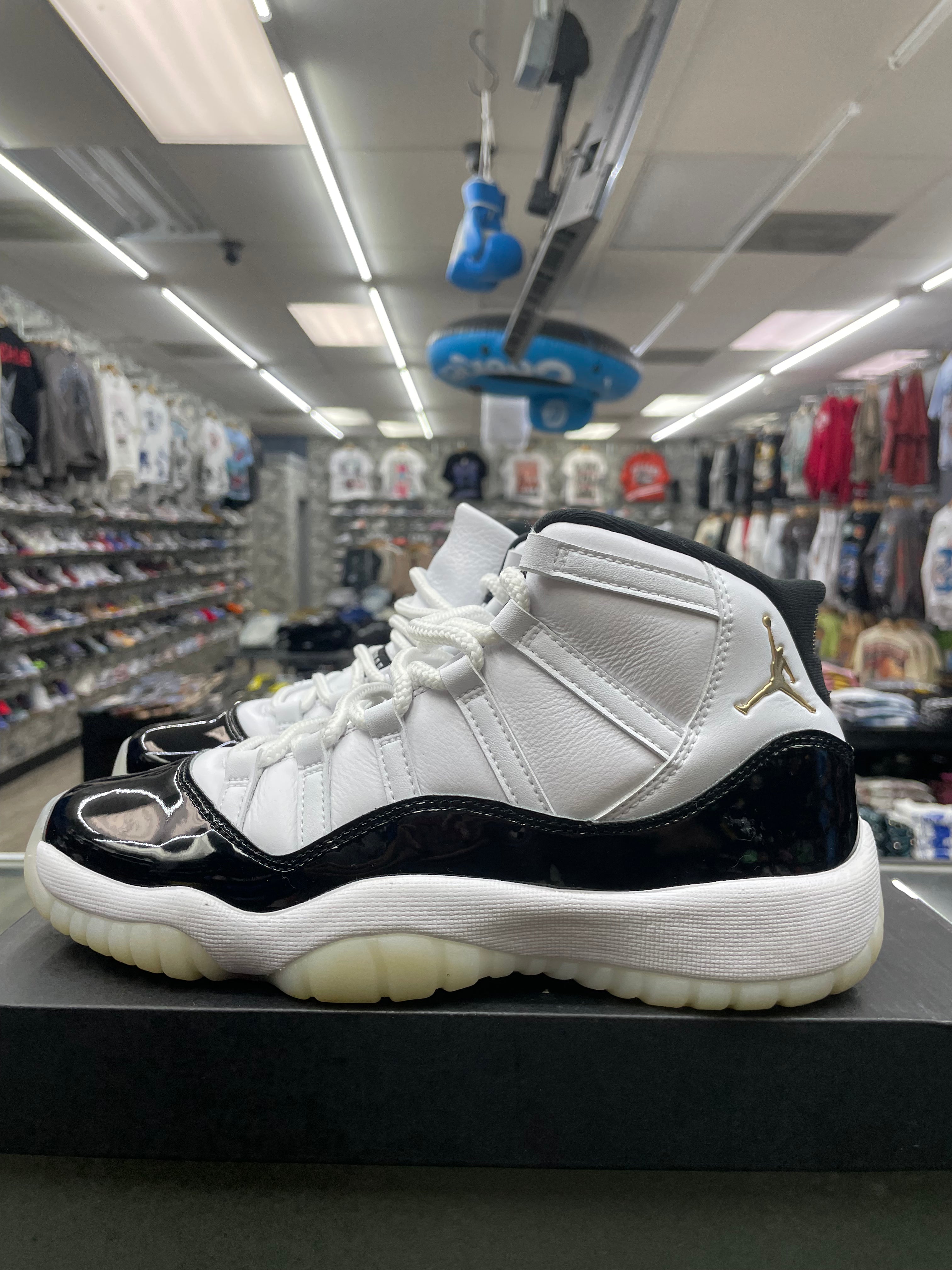 Air Jordan Retro 11 “Dmp Defining Moments” *Size 6.5 Preowned*