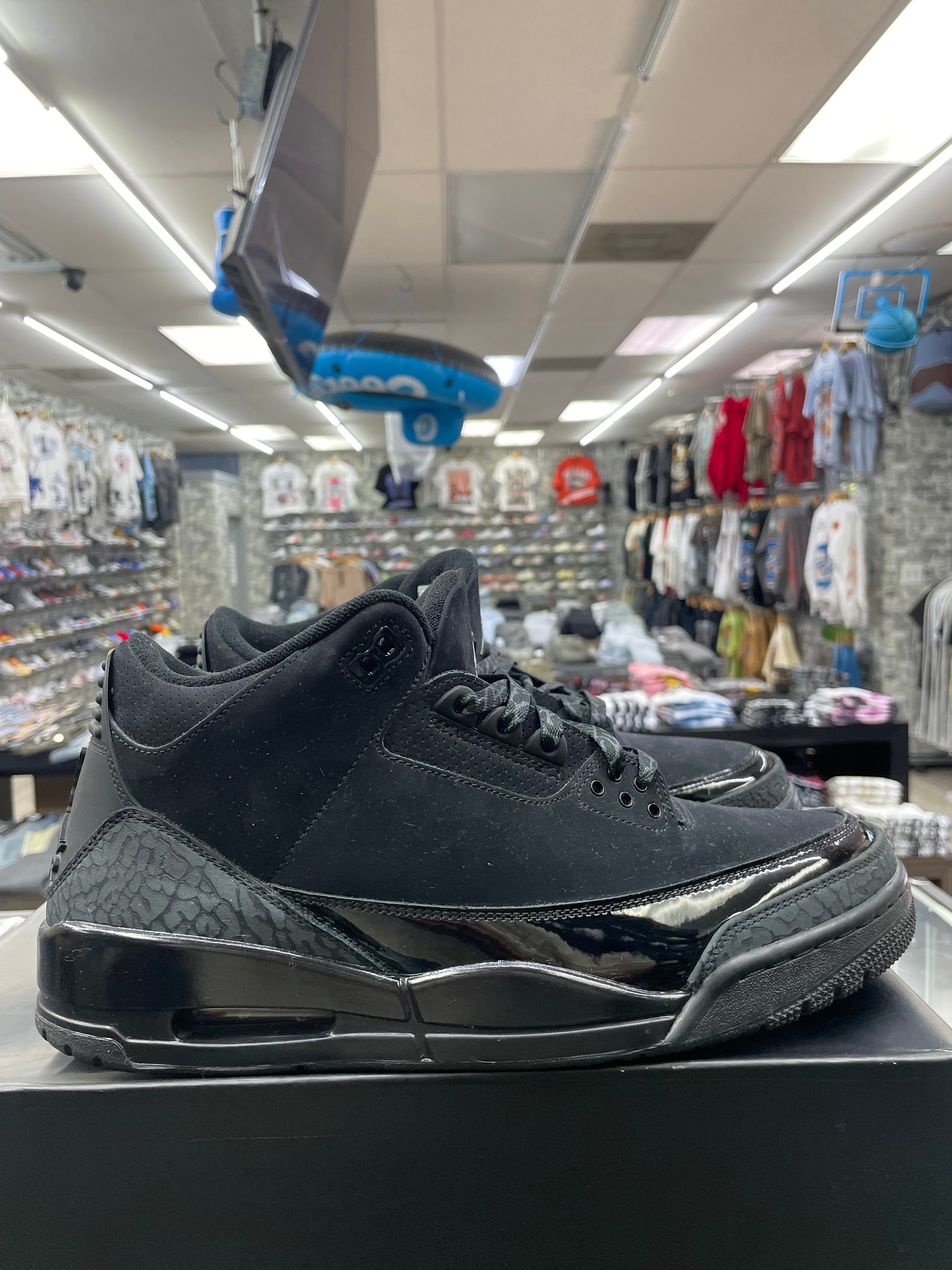 Air Jordan Retro 3 “Black Cat” *Size 12 Preowned* (CT8532-001)