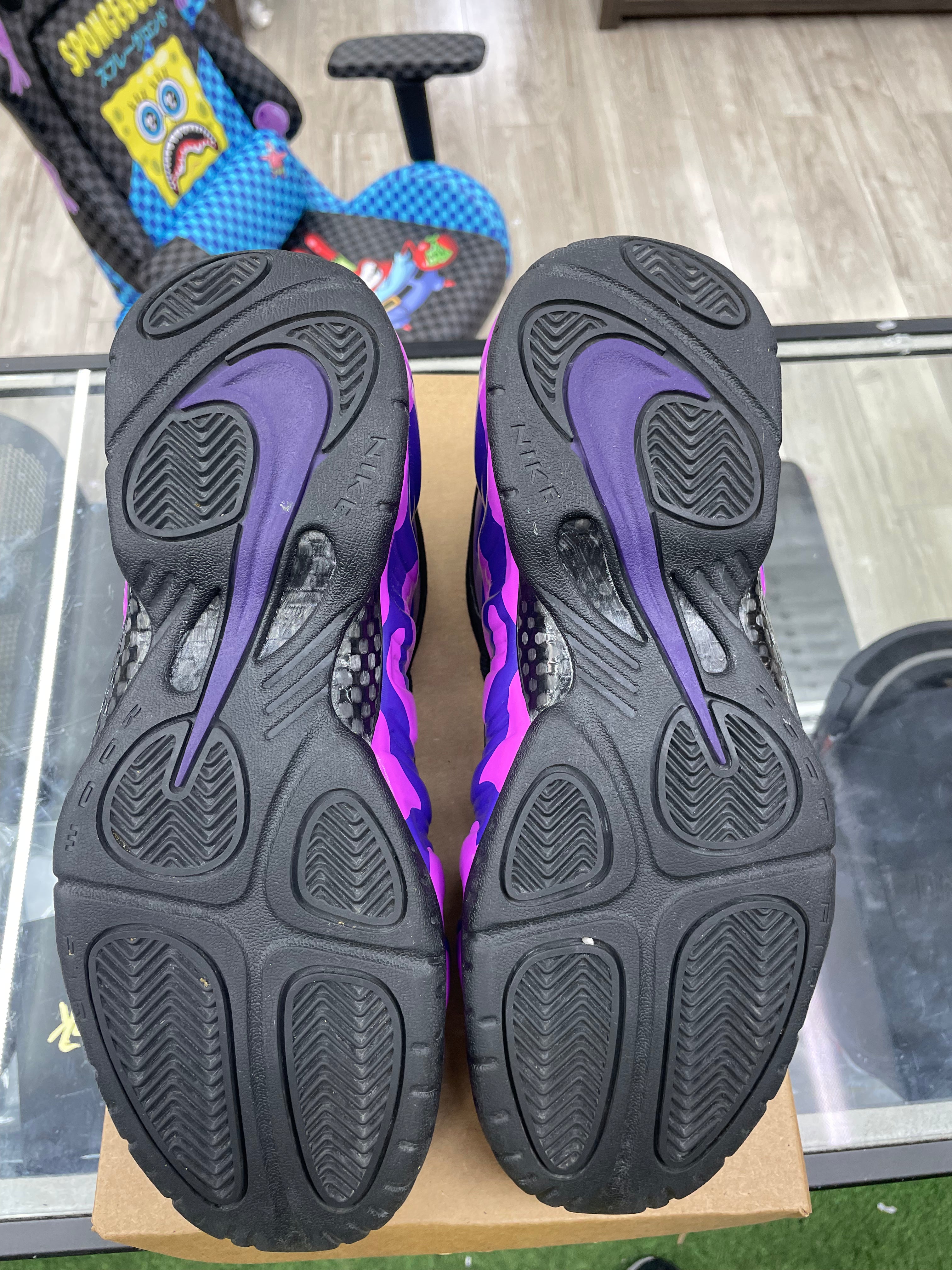 Nike Air Foamposite Pro “Purple Camo” *Size 9.5 Preowned* (624041-012)