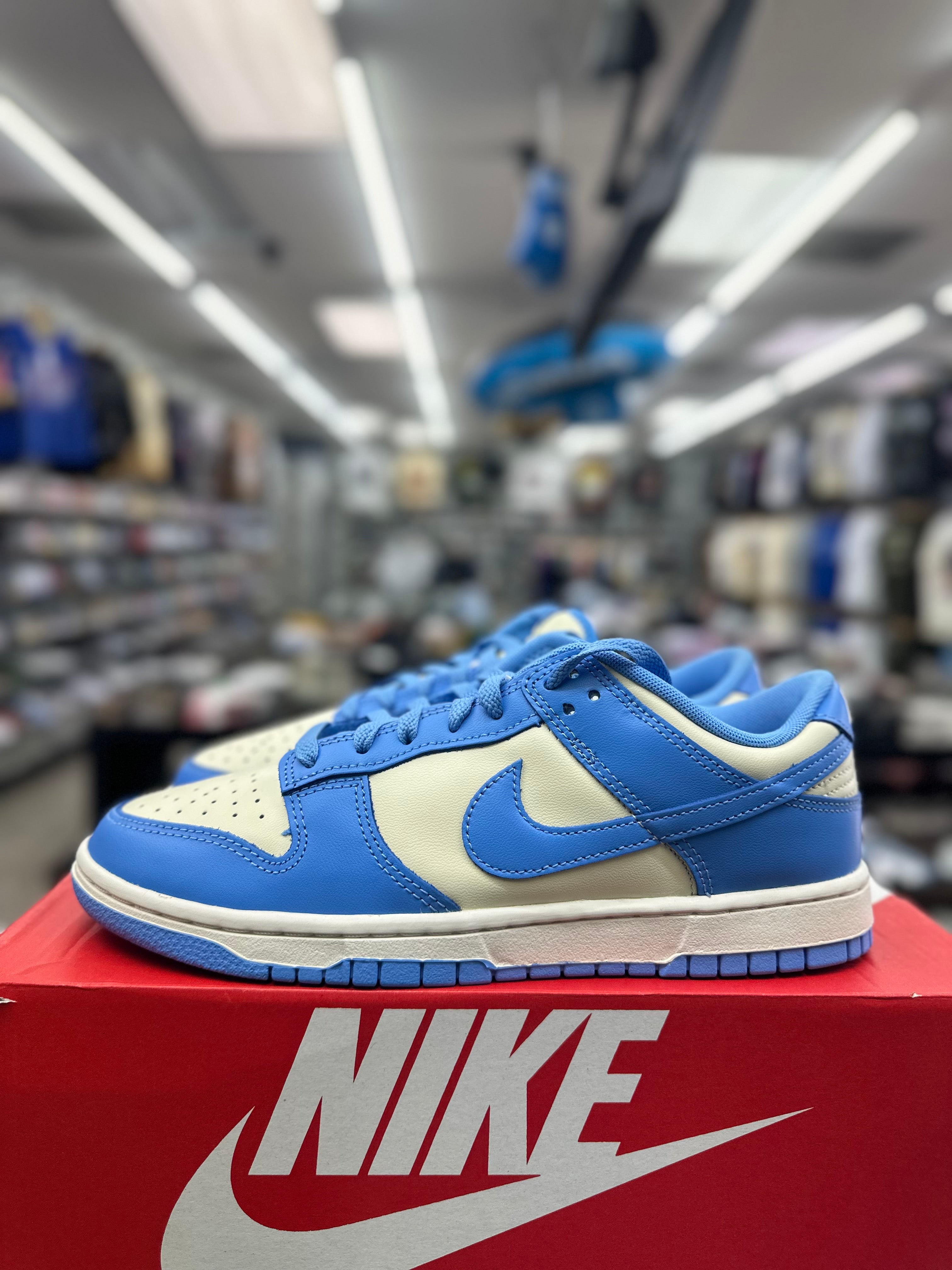 Nike Dunk Low “University Blue" *Size 8 Preowned*