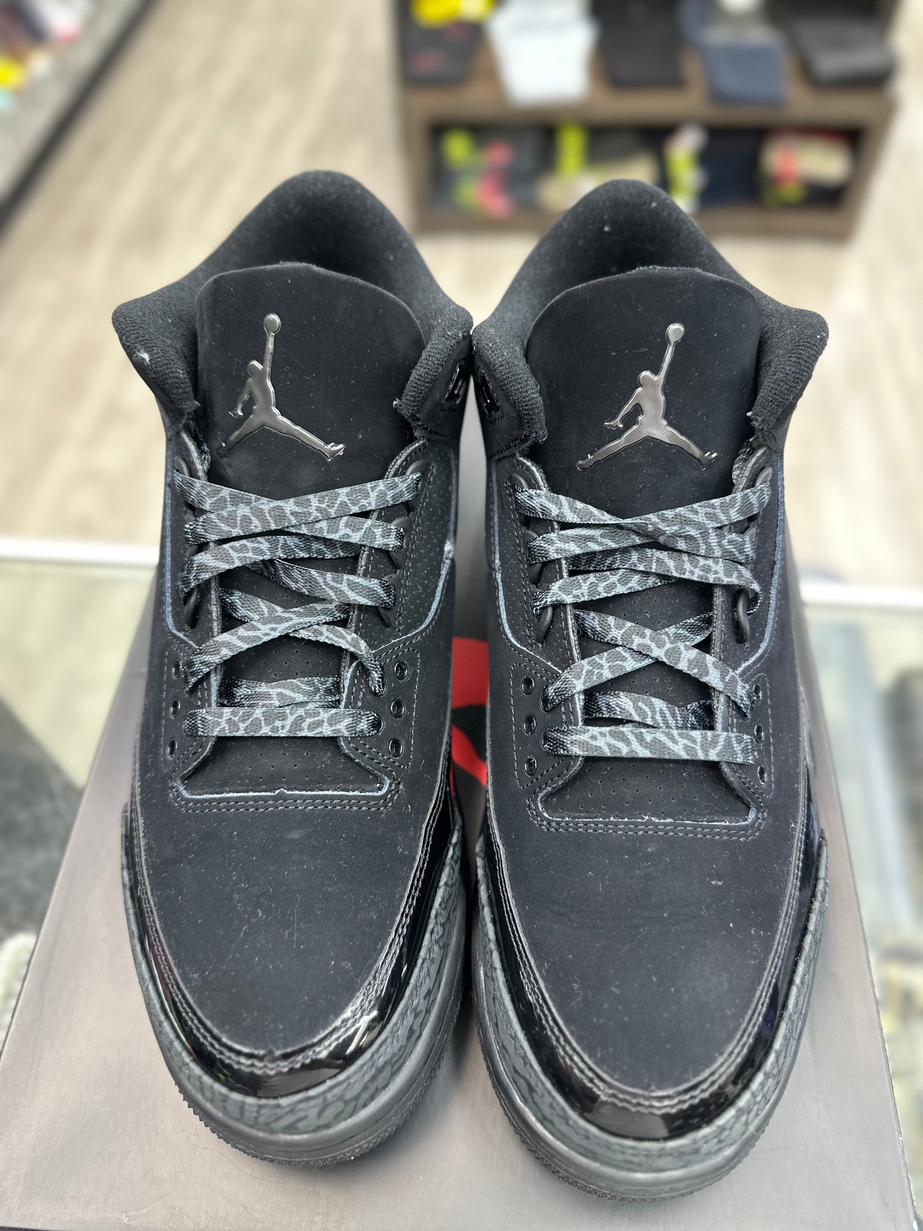 Air Jordan Retro 3 "Black Cat" *Size 10.5 Preowned*