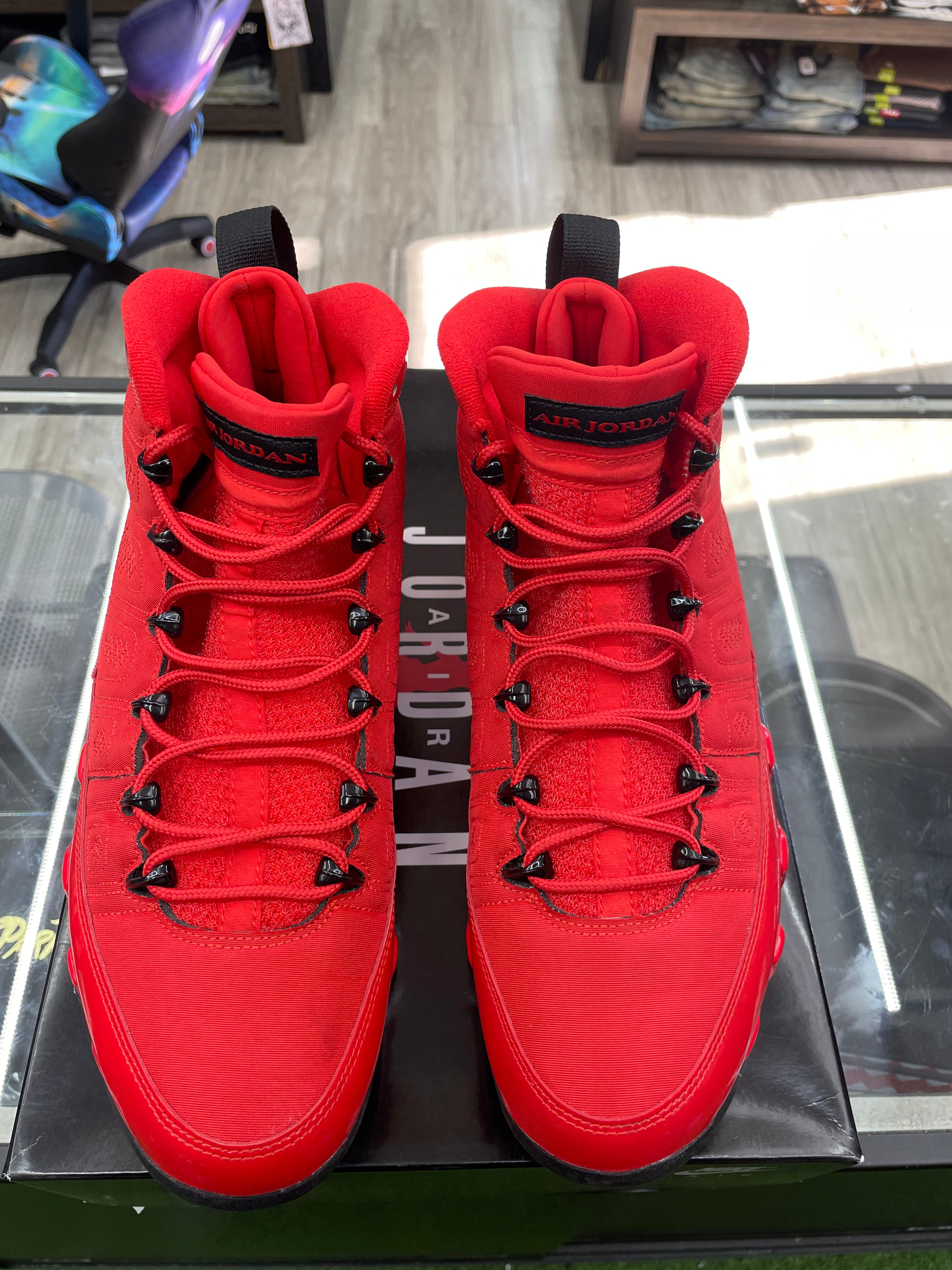 Air Jordan Retro 9 “Chile Red” *Size 11.5 Preowned* (CT8019-600)
