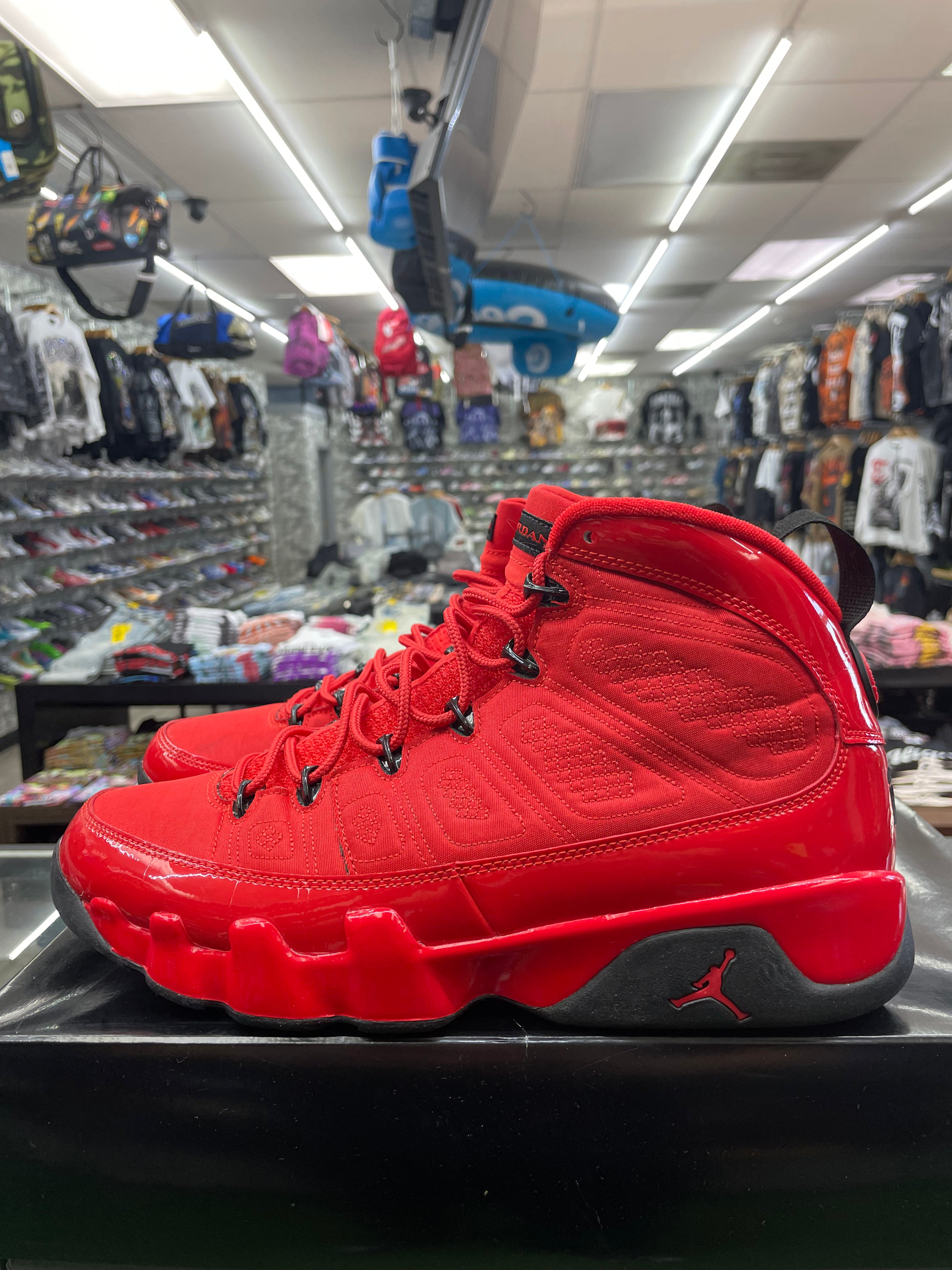 Air Jordan Retro 9 “Chile Red” *Size 11.5 Preowned* (CT8019-600)