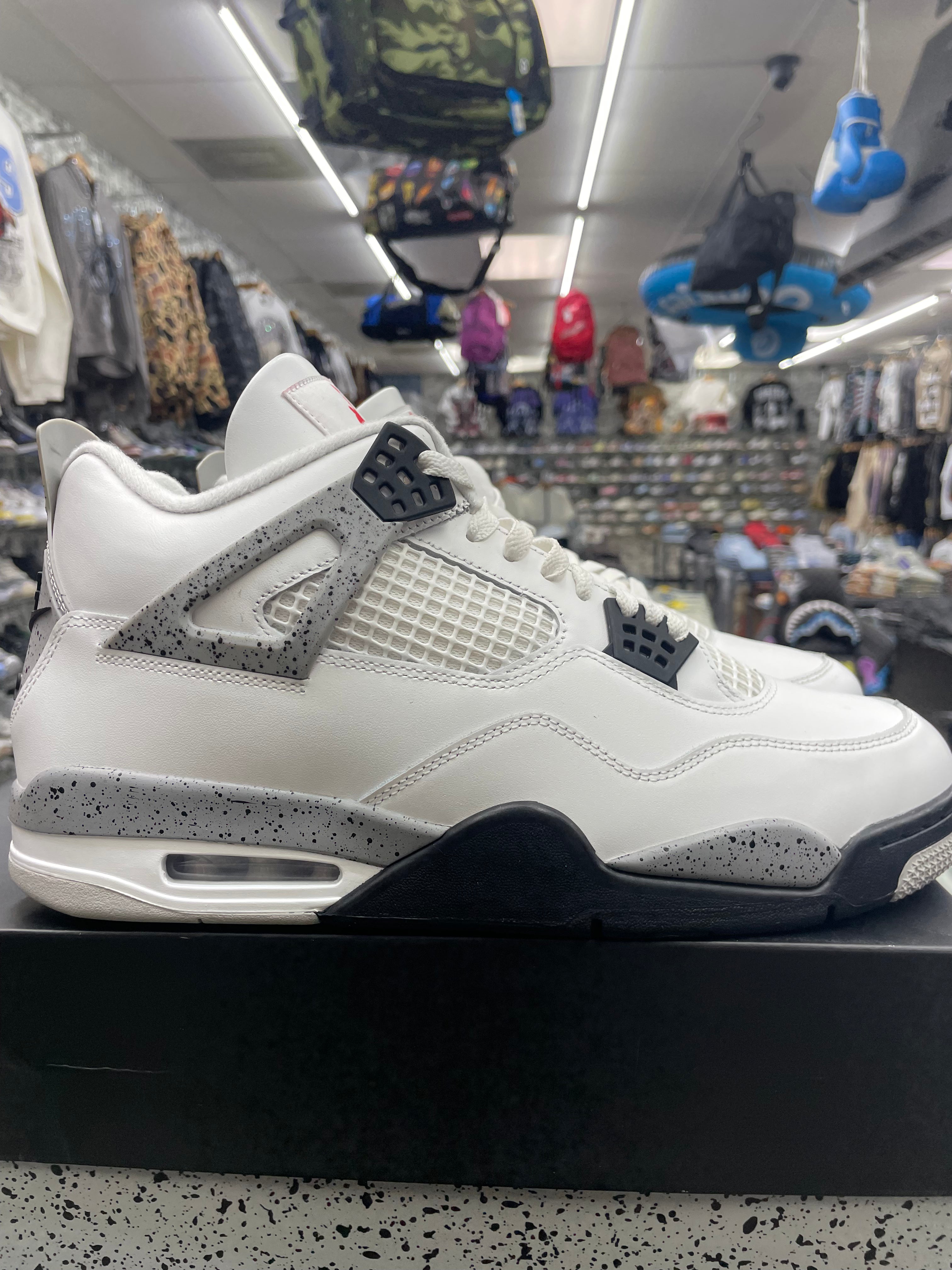Air Jordan Retro 4 “White Cement” *Size 13 Preowned* (FV5029-100)