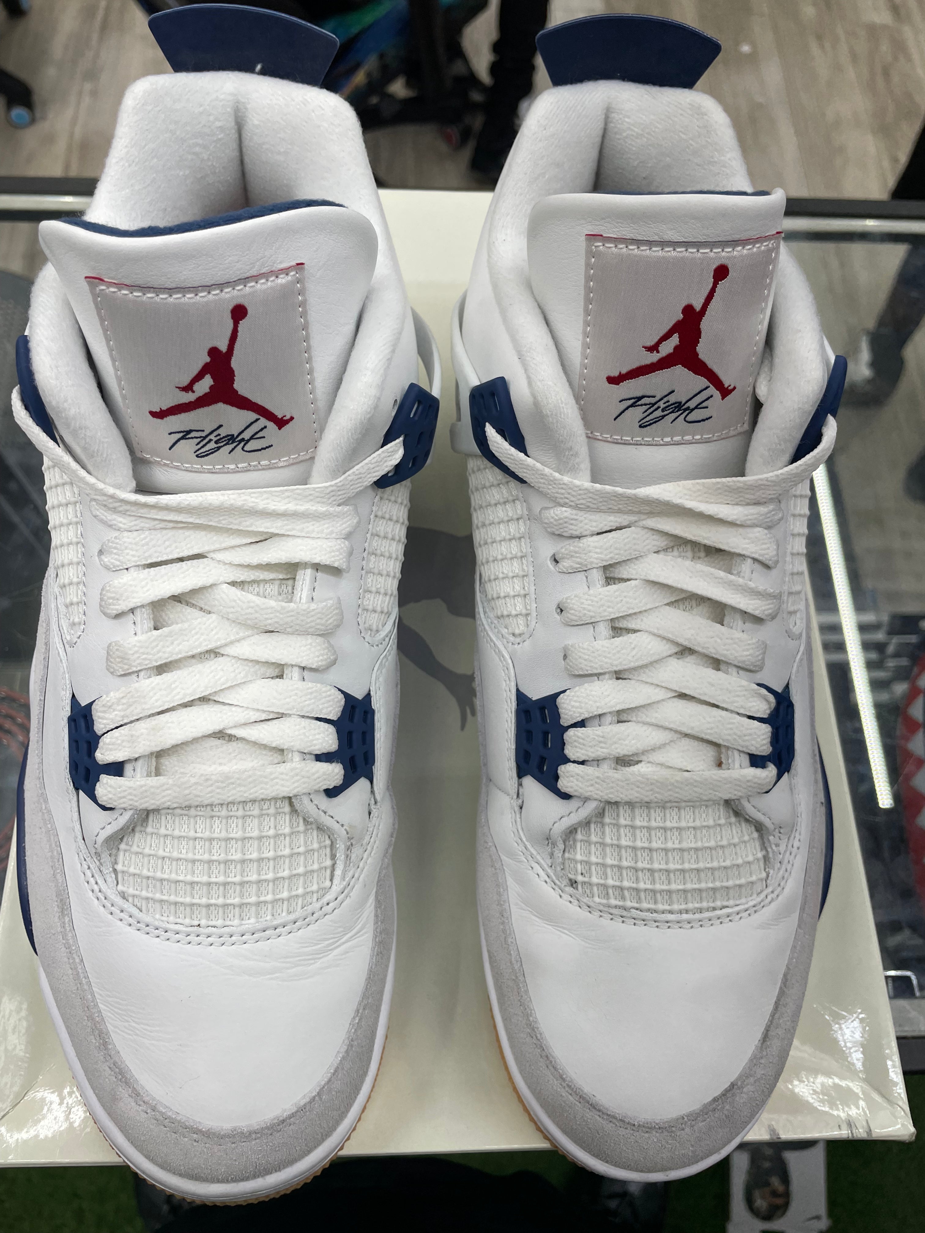 Air Jordan Retro 4 "SB Navy" *Size 11.5 Preowned*