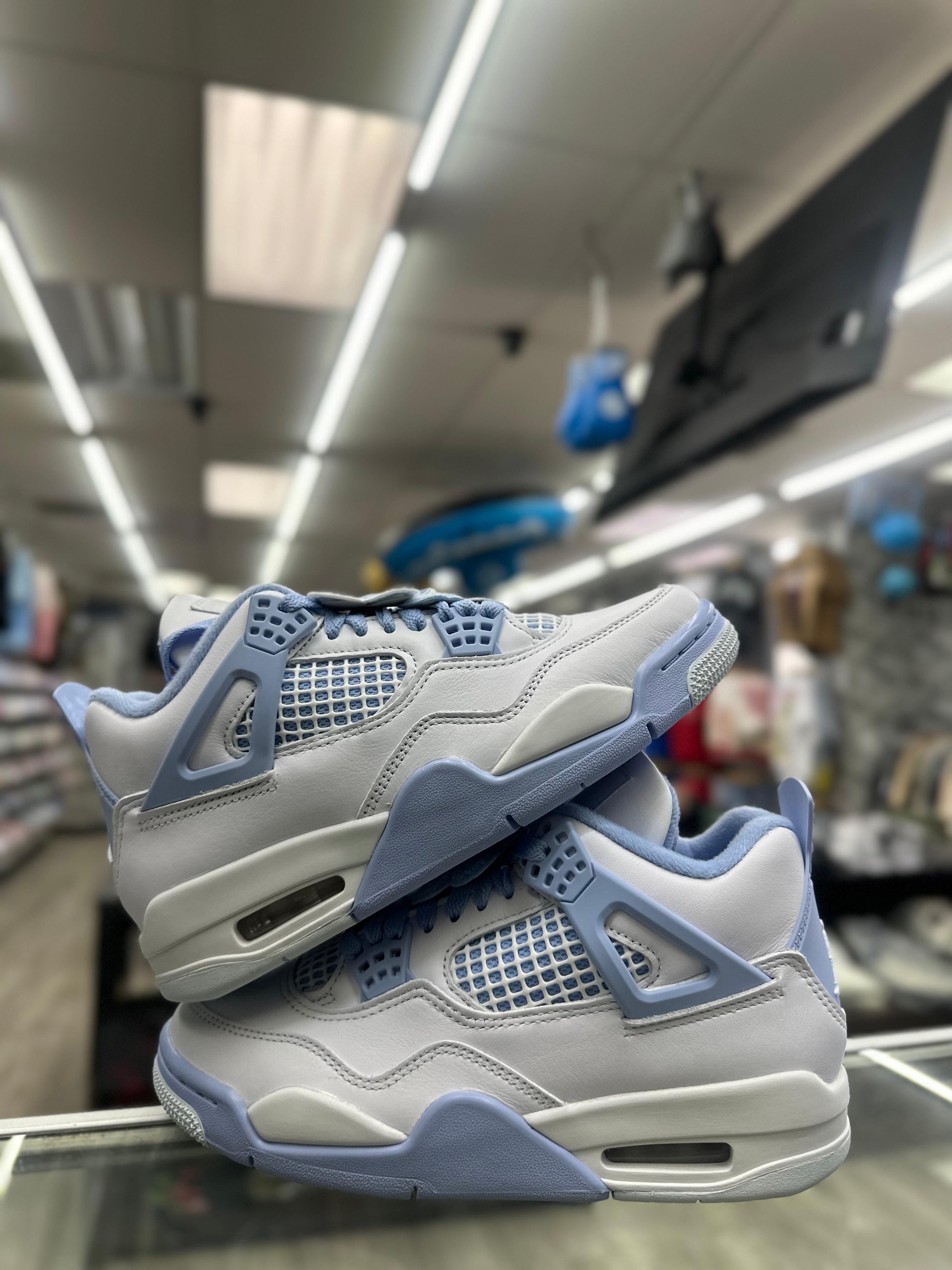 Air Jordan Retro 4 "Forgot me Not"