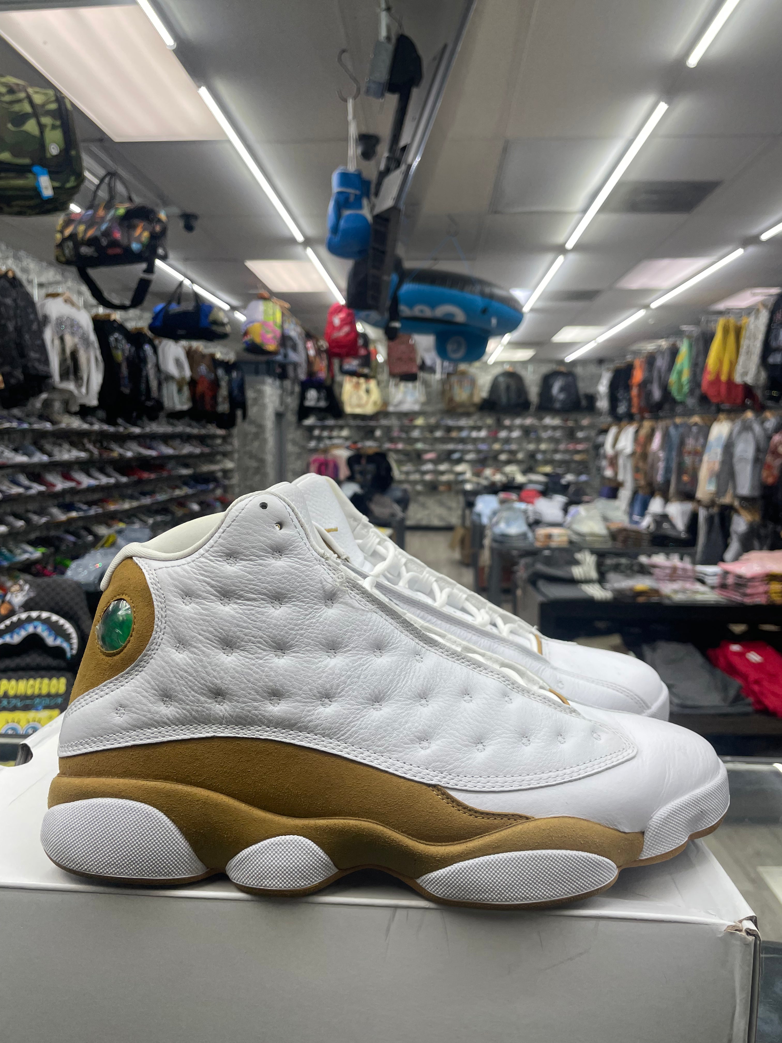 Air Jordan Retro 13 "Wheat" *Size 11.5 Preowned* (414571-171)