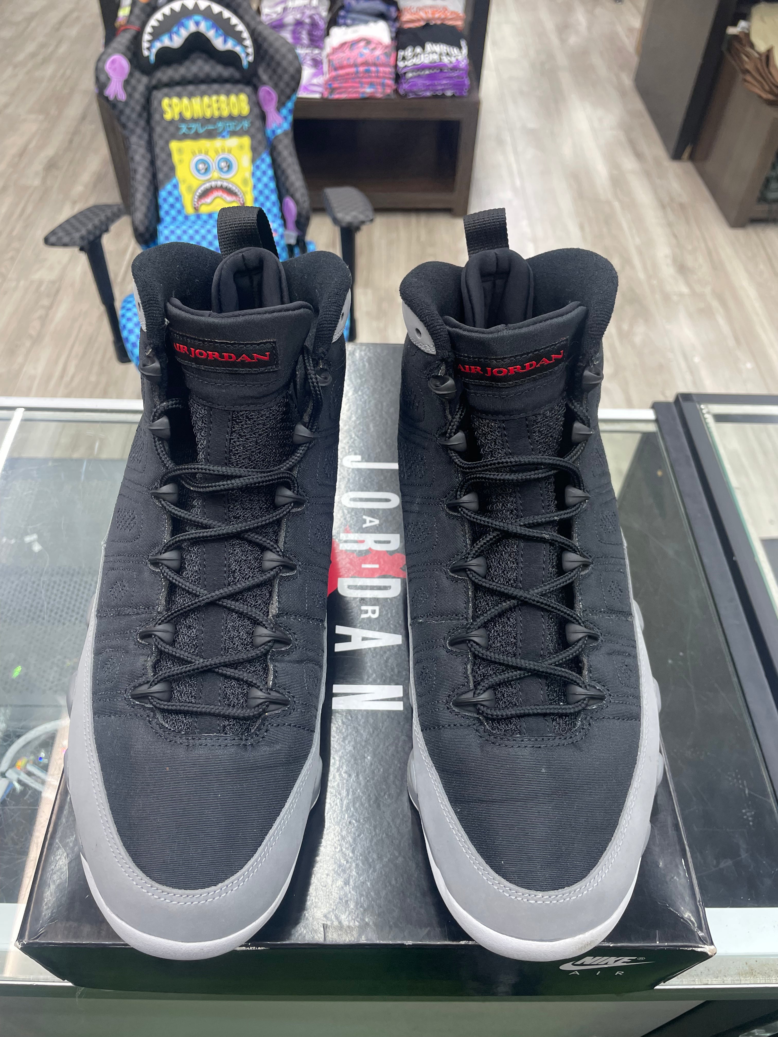 Air Jordan Retro 9 "Particle Grey" *Size 11.5 Preowned* (CT8019-060)