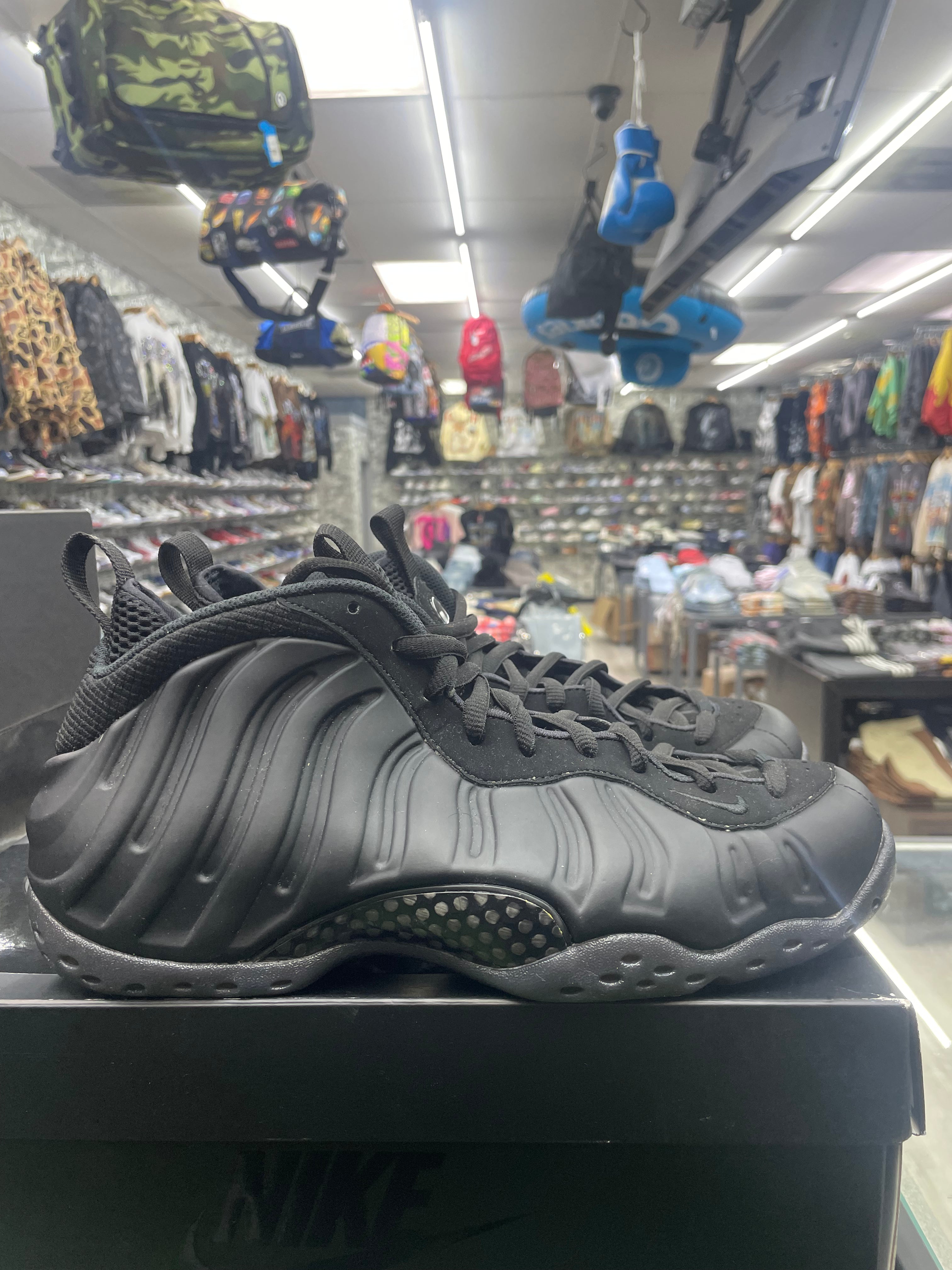 Nike Air Foamposite One" Anthracite" *Size 9 Preowned* (FD5855-001)