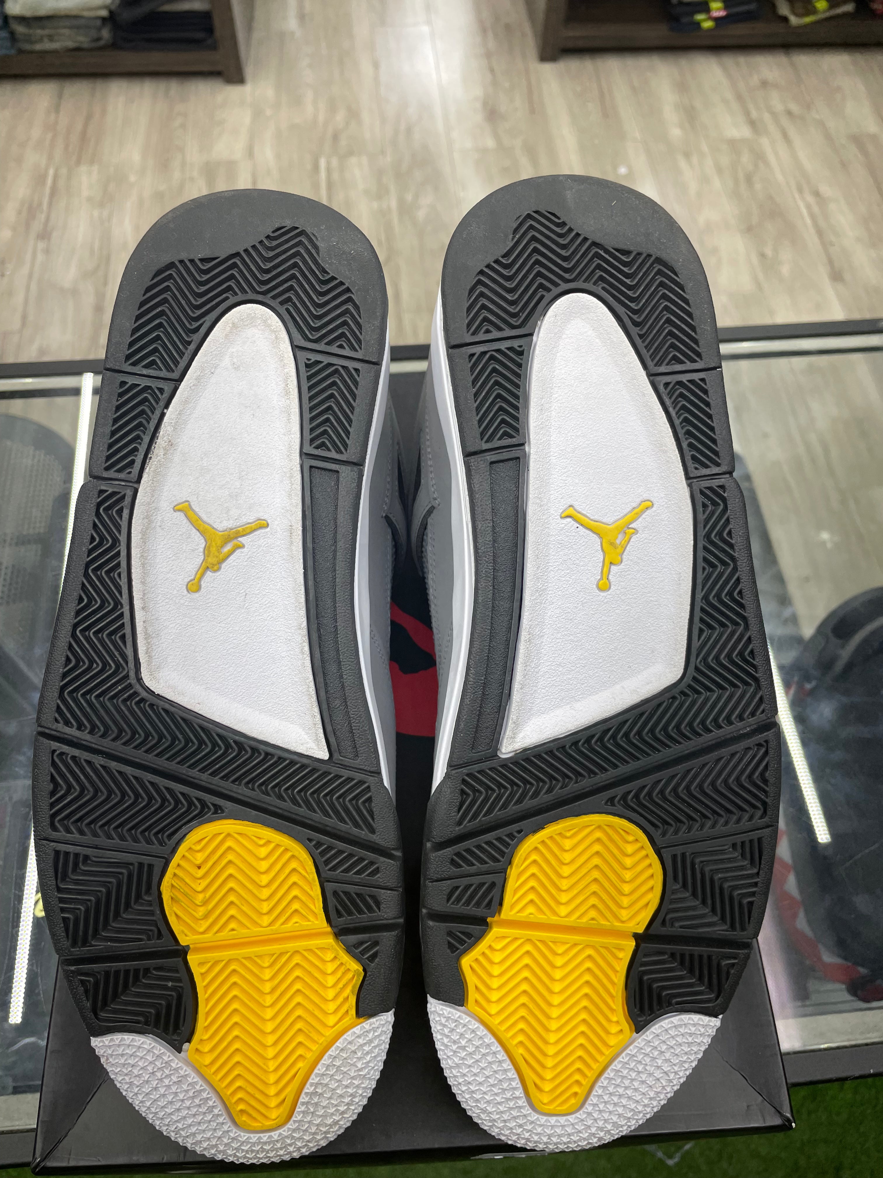 Air Jordan Retro 4 “Cool Grey” *Size 14 Preowned* (308497-007)