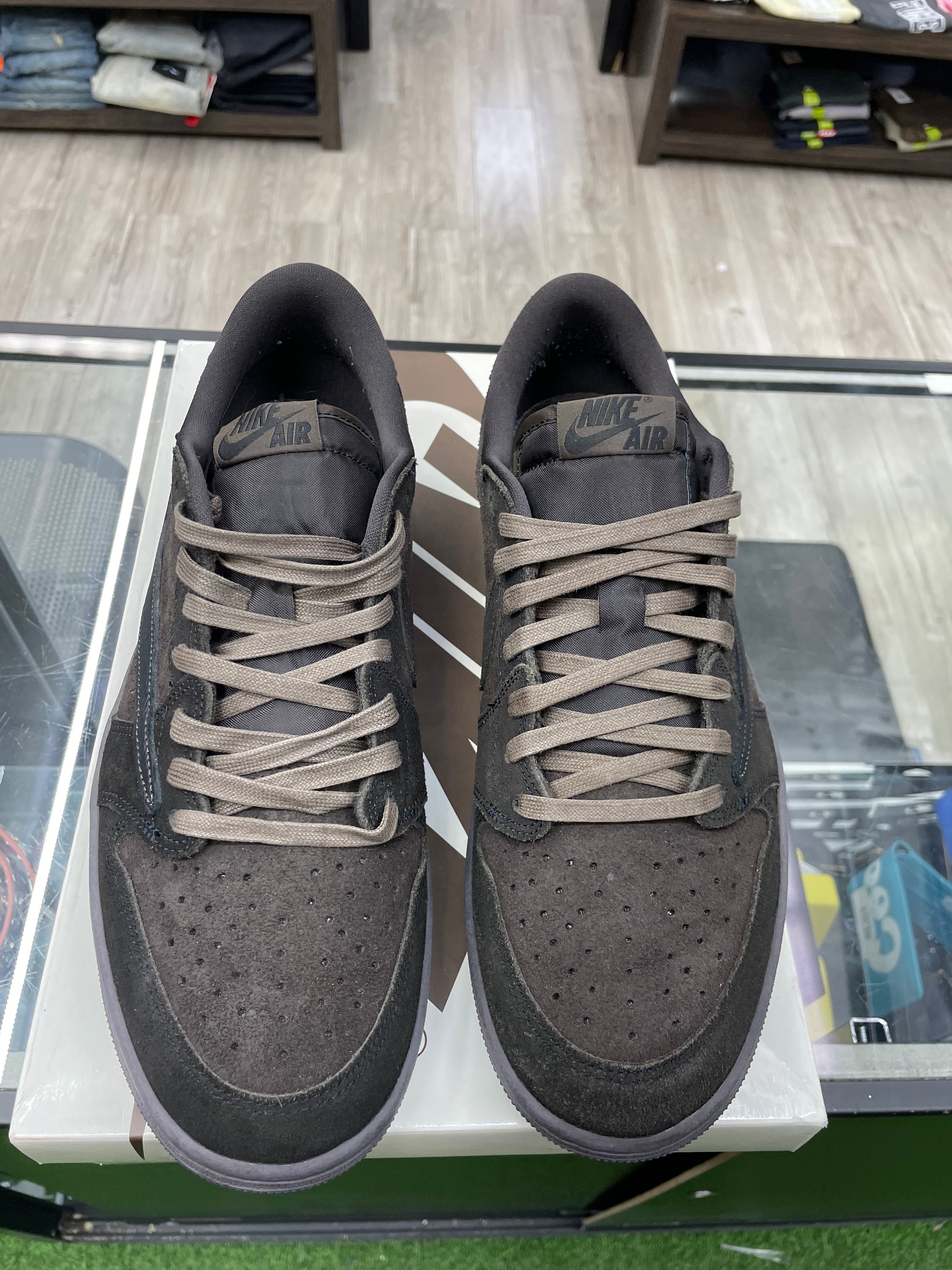 Air Jordan 1 Low “Travis Scott Velvet Brown” *Size 13 Preowned* (DM7866-202)