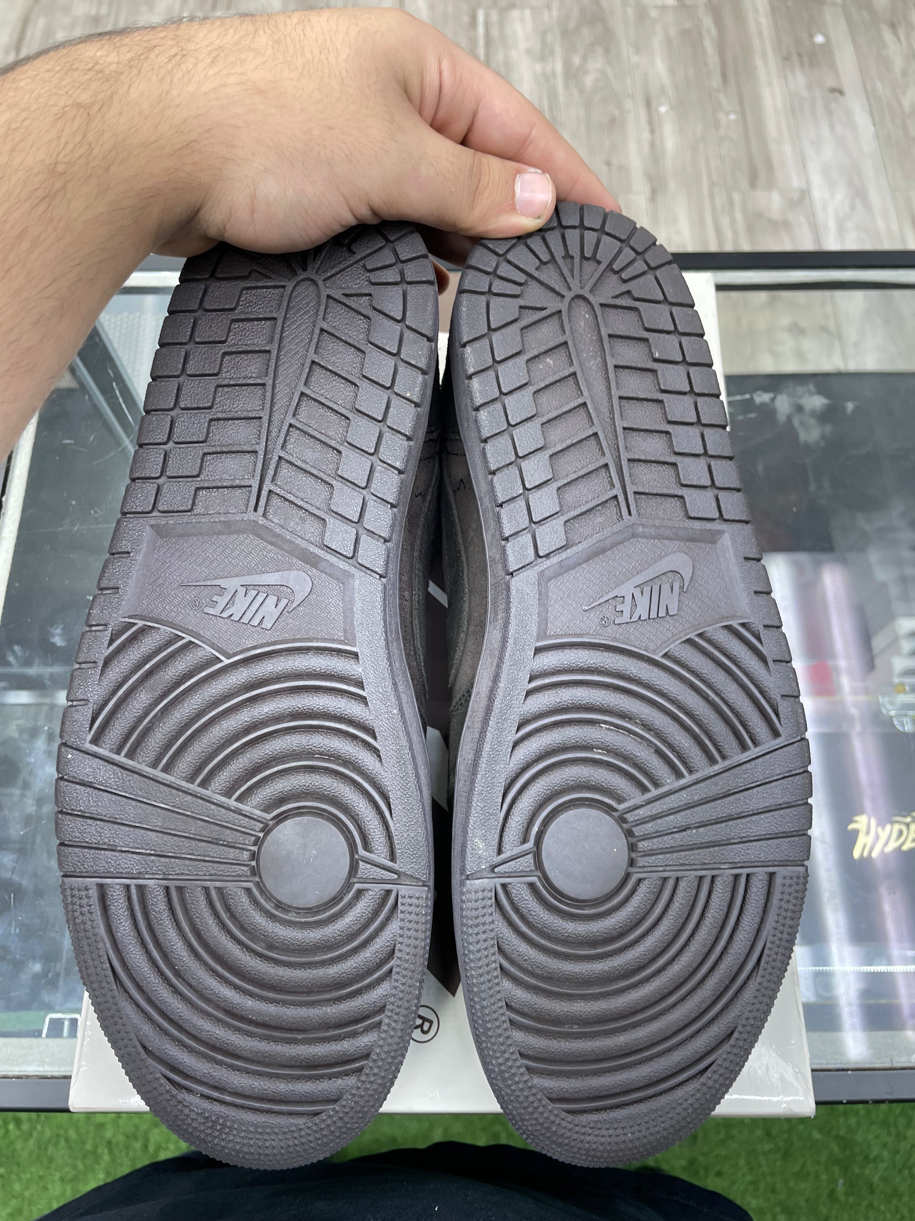 Air Jordan 1 Low “Travis Scott Velvet Brown” *Size 13 Preowned* (DM7866-202)