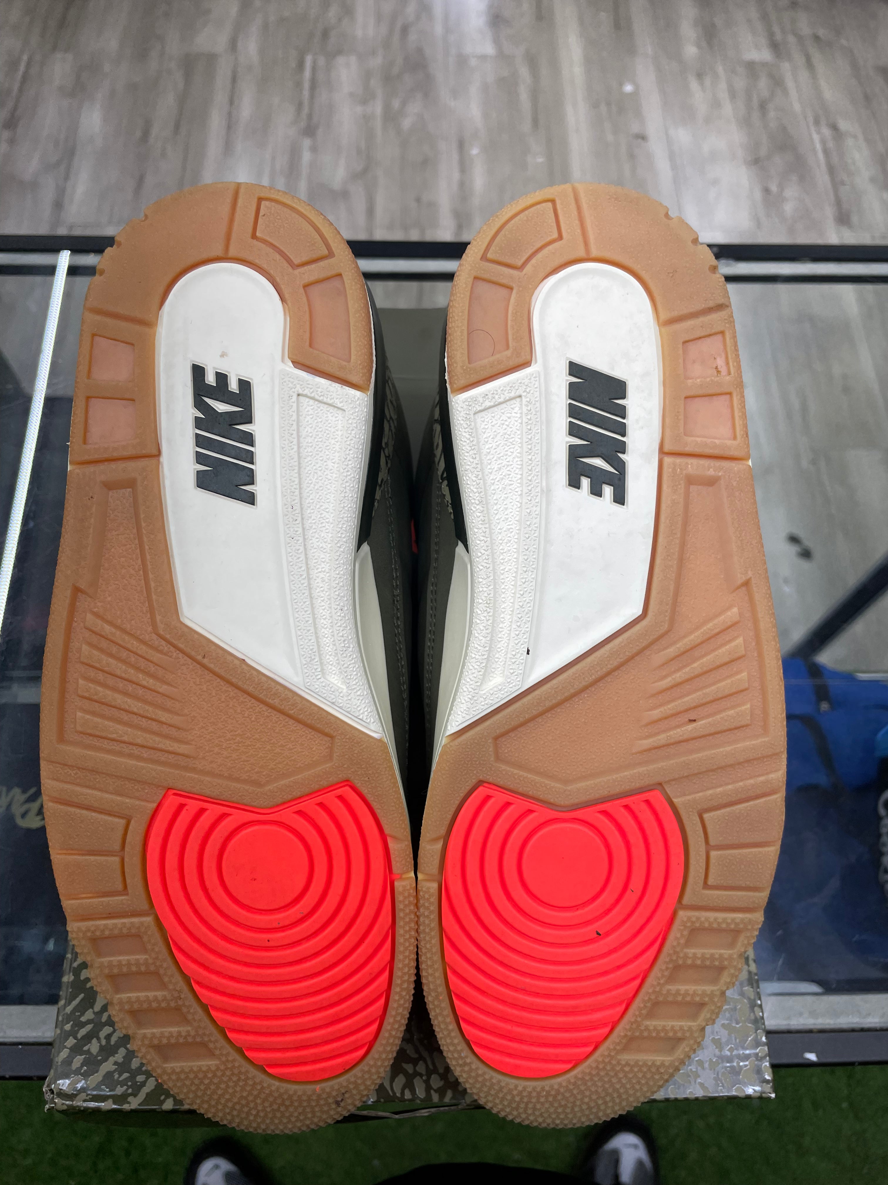 Air Jordan Retro 3 “Family Affairs” *Size 8 Preowned*