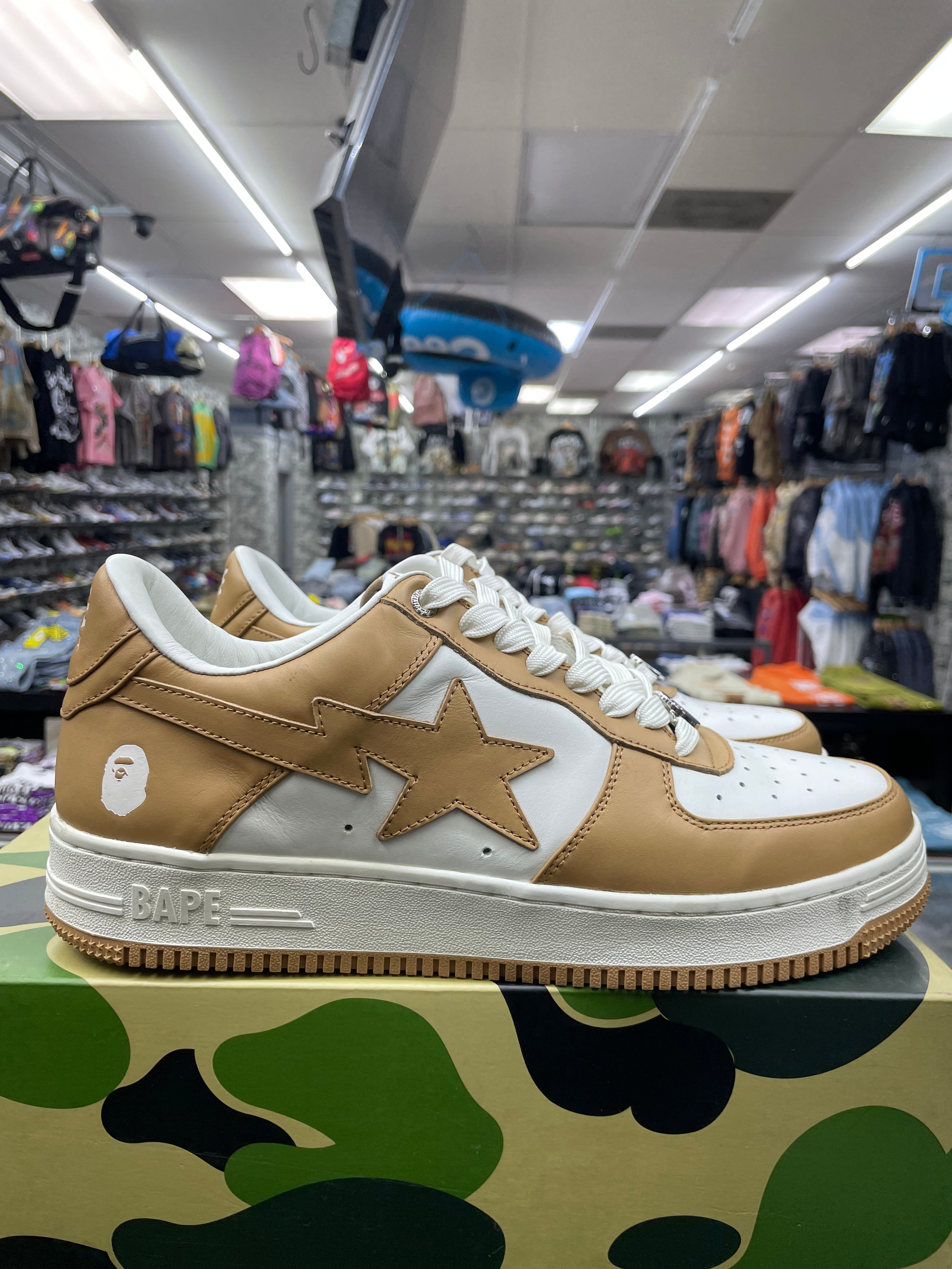 A Bathing Ape Bape Sta “White Beige” *Size 11 Preowned*