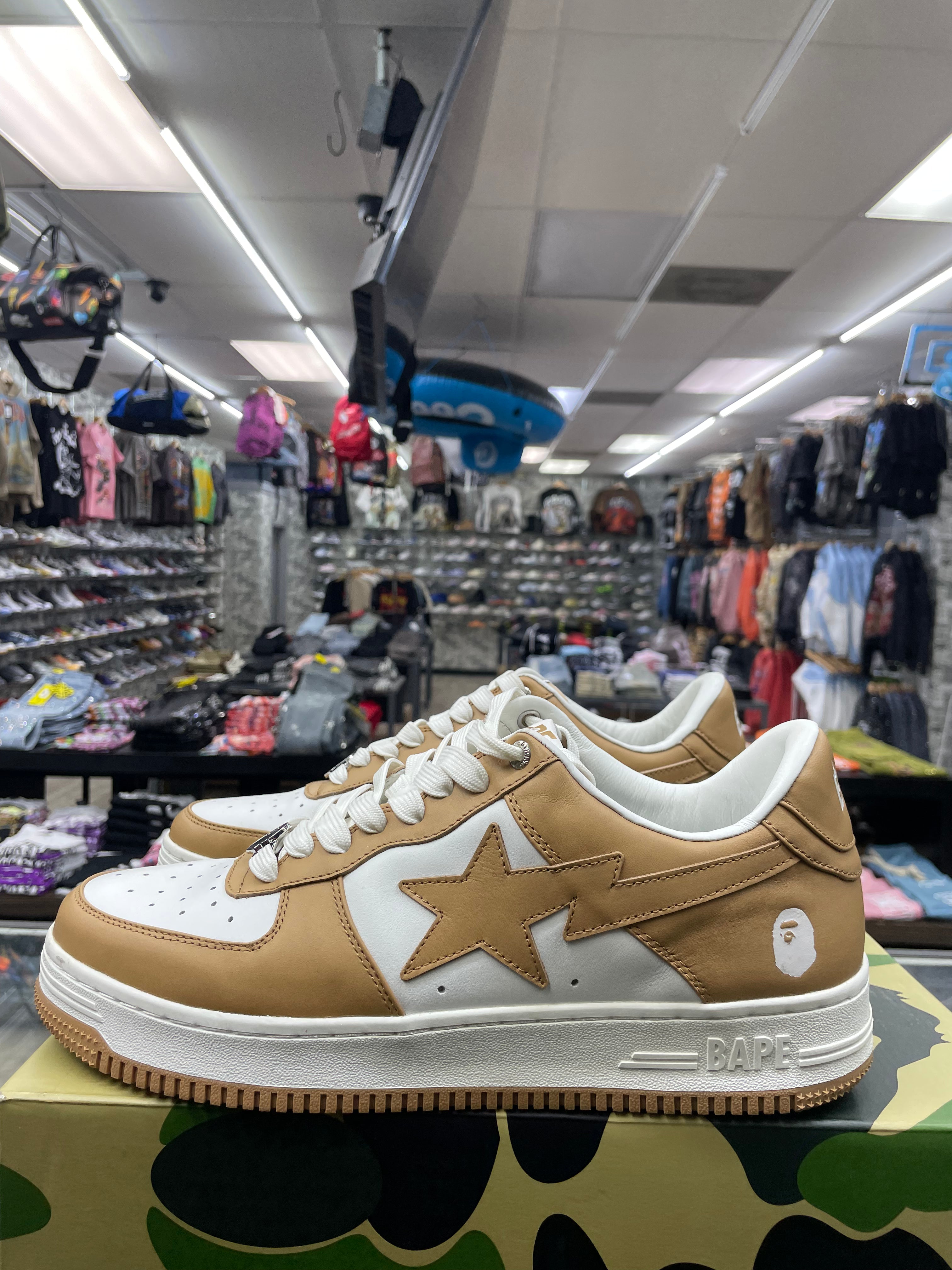 A Bathing Ape Bape Sta “White Beige” *Size 11 Preowned*