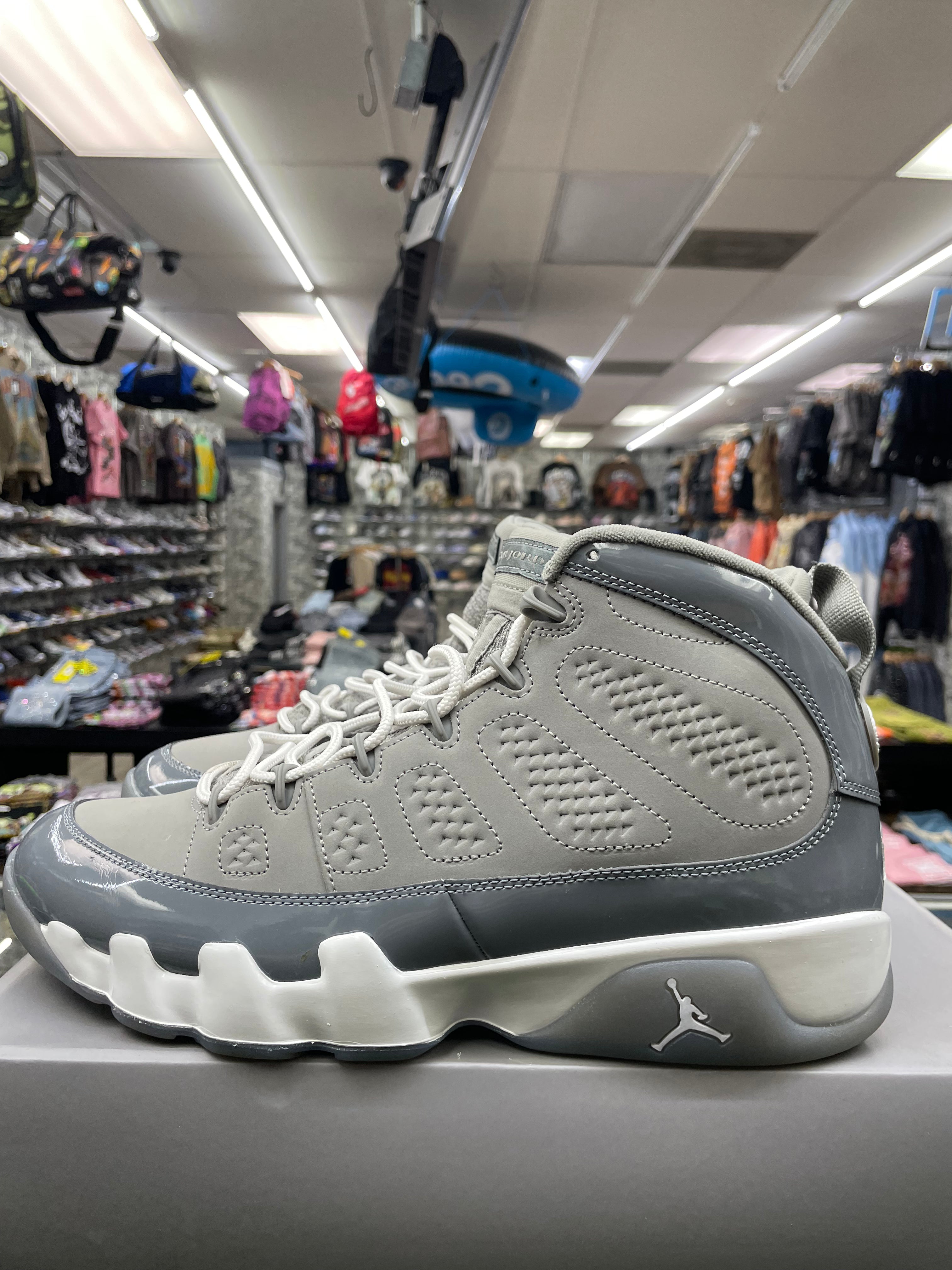 Air Jordan Retro 9 “Cool Grey” *Size 11 Preowned*