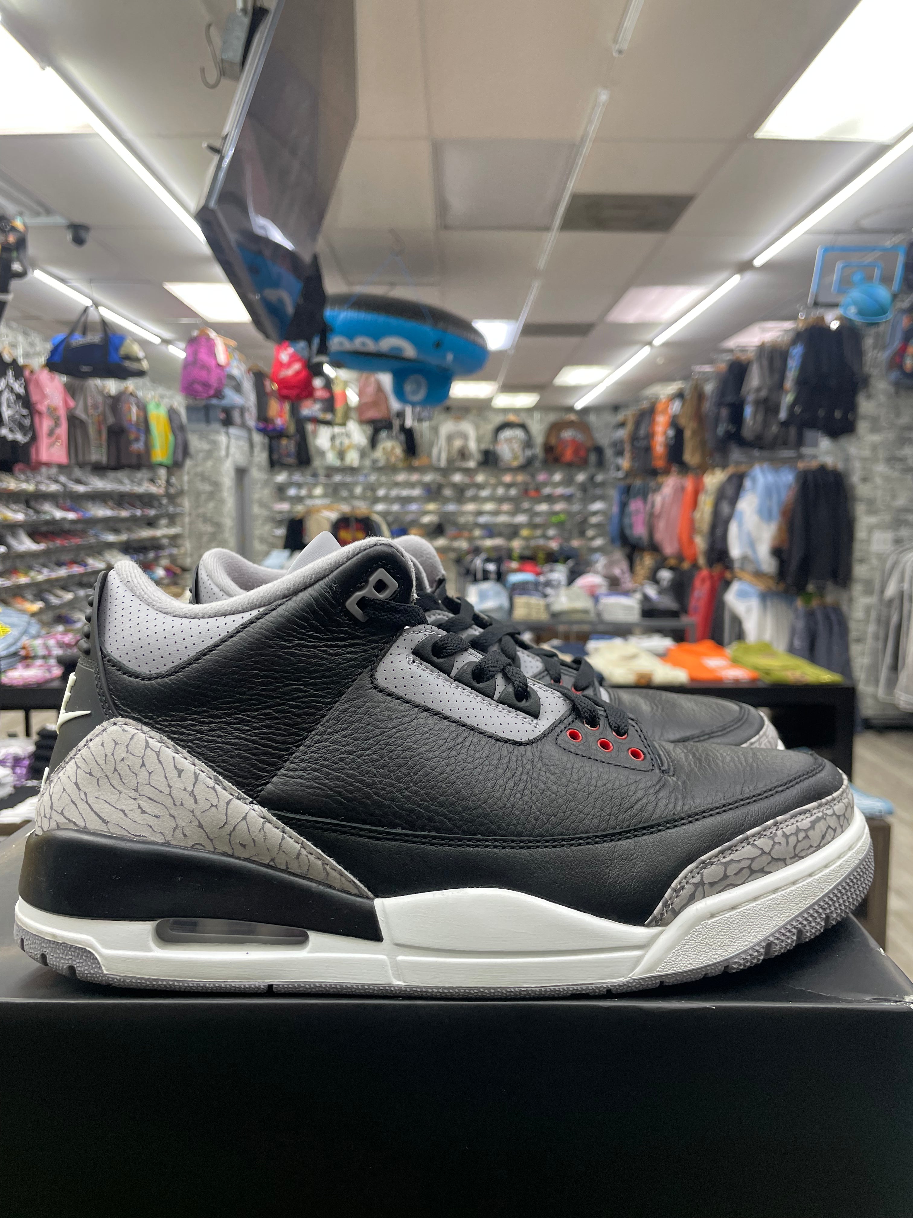 Air Jordan Retro 3 “Black Cement” *Size 12 Preowned*