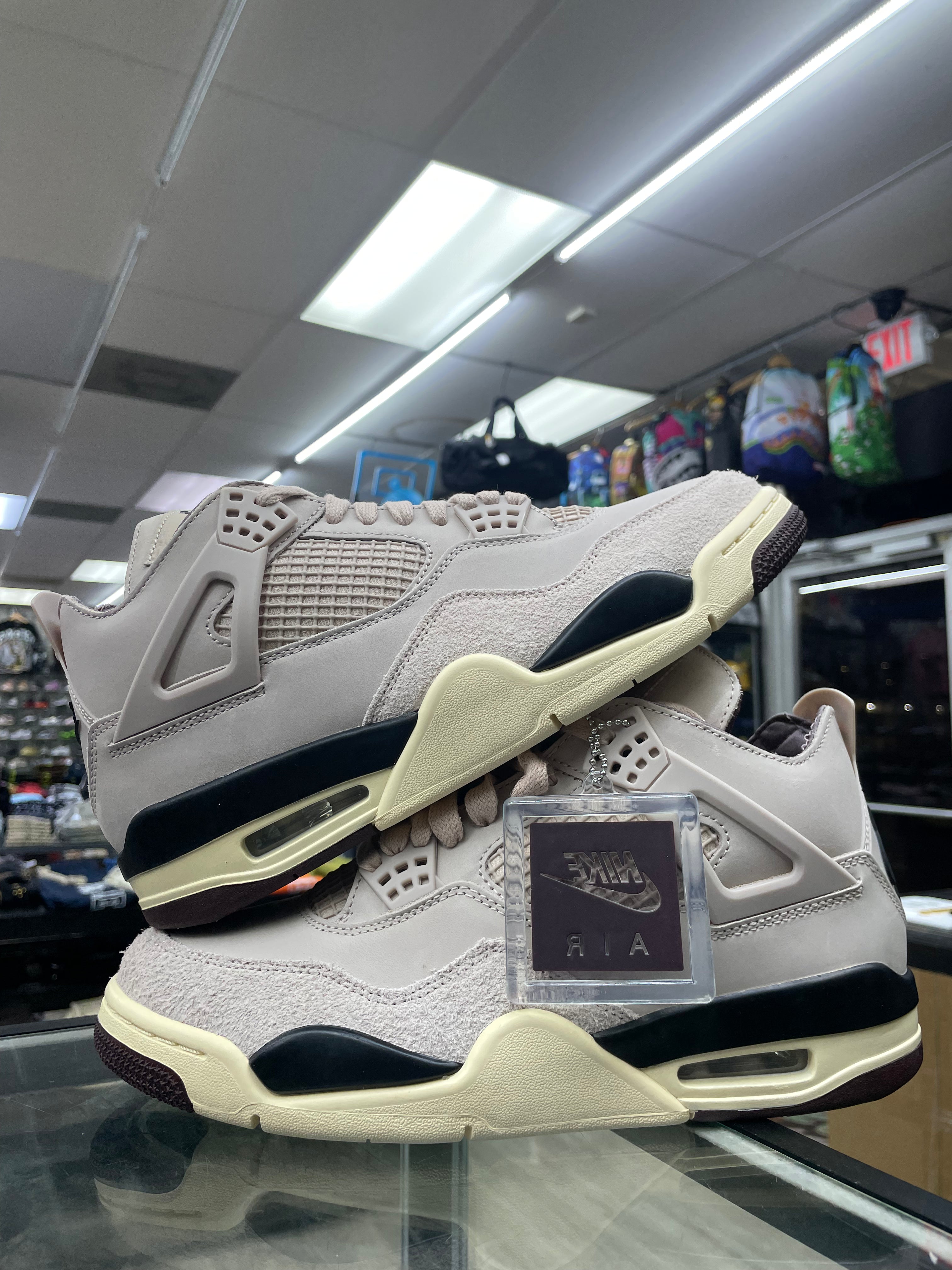 Air Jordan Retro 4 “Ma Maniere While You Were Sleeping”