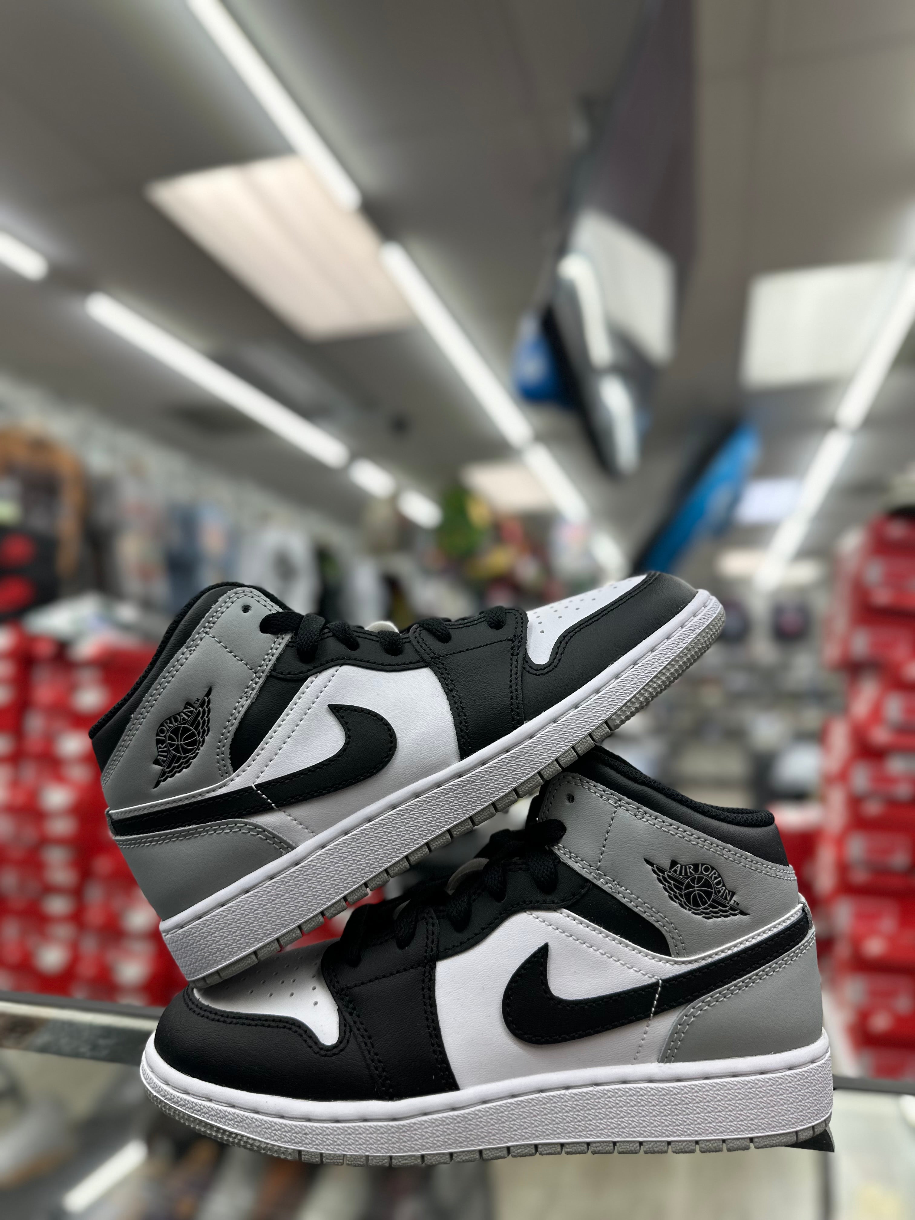Air Jordan 1 "White/Light Smoke Grey" (GS)