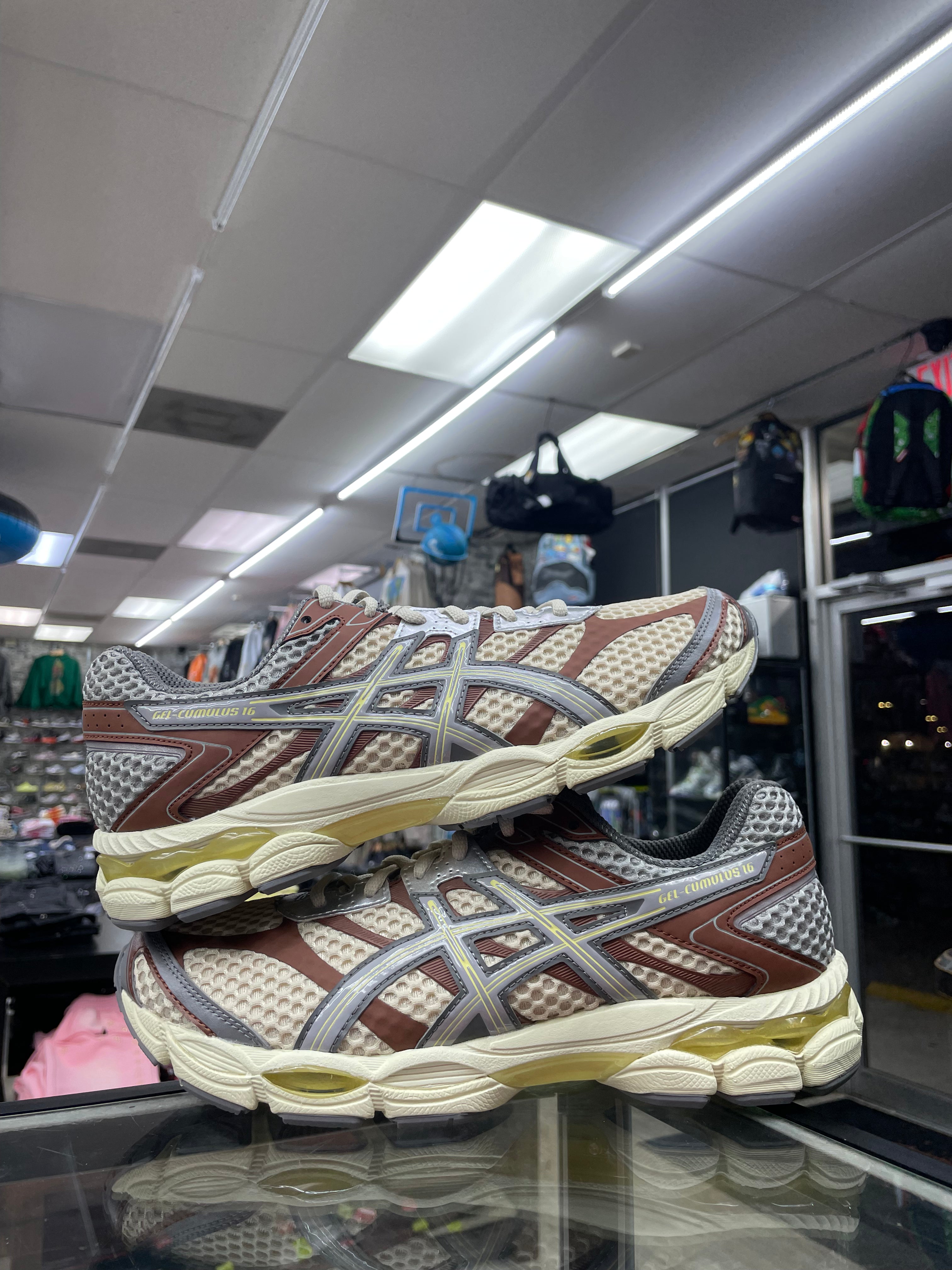 Asics Gel-Cumulus 16 “Emmi Beige Grey” (1203A957-250)