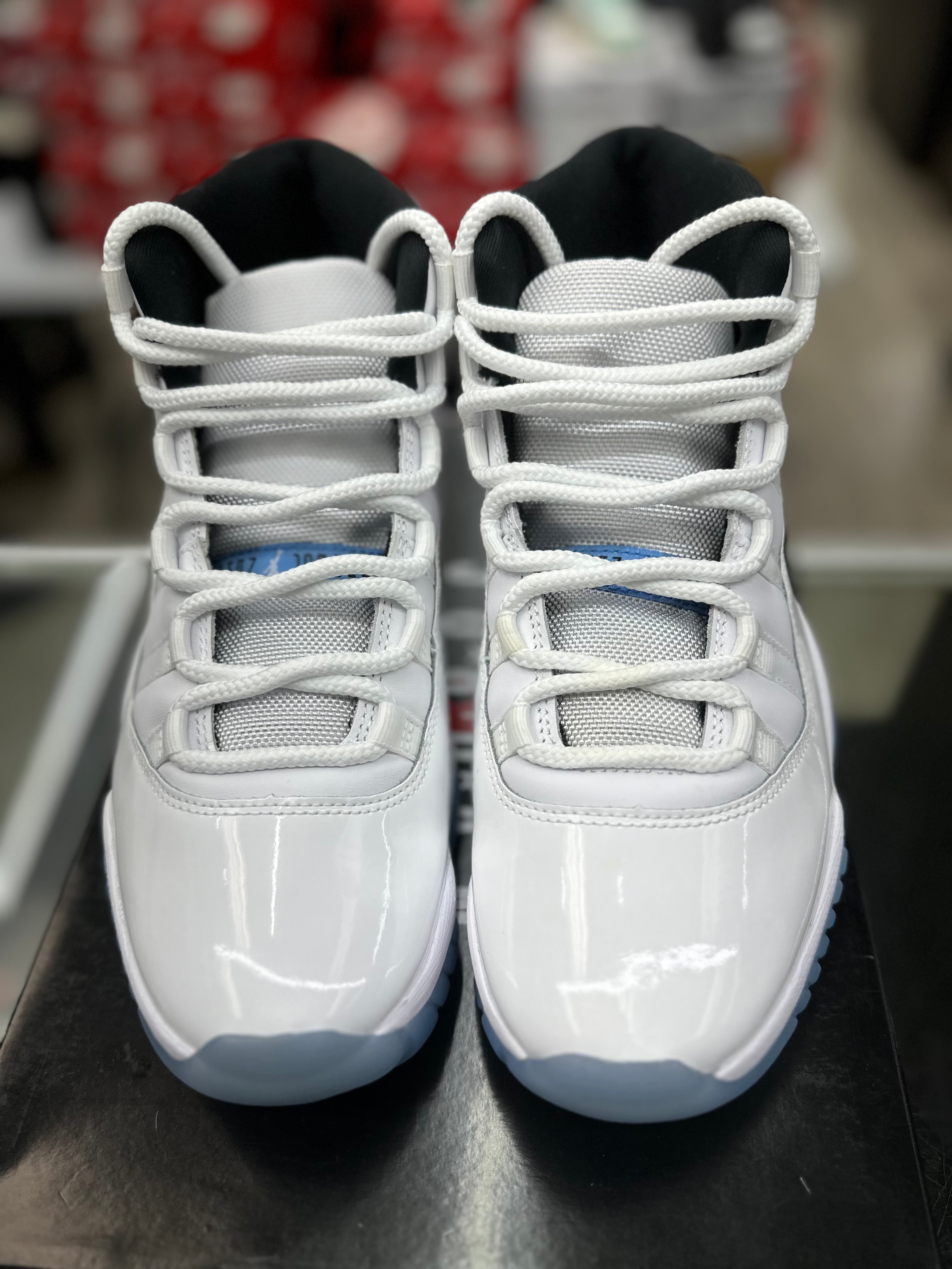 Air Jordan Retro 11 "Legend Blue" *Size 8.5 Preowned*