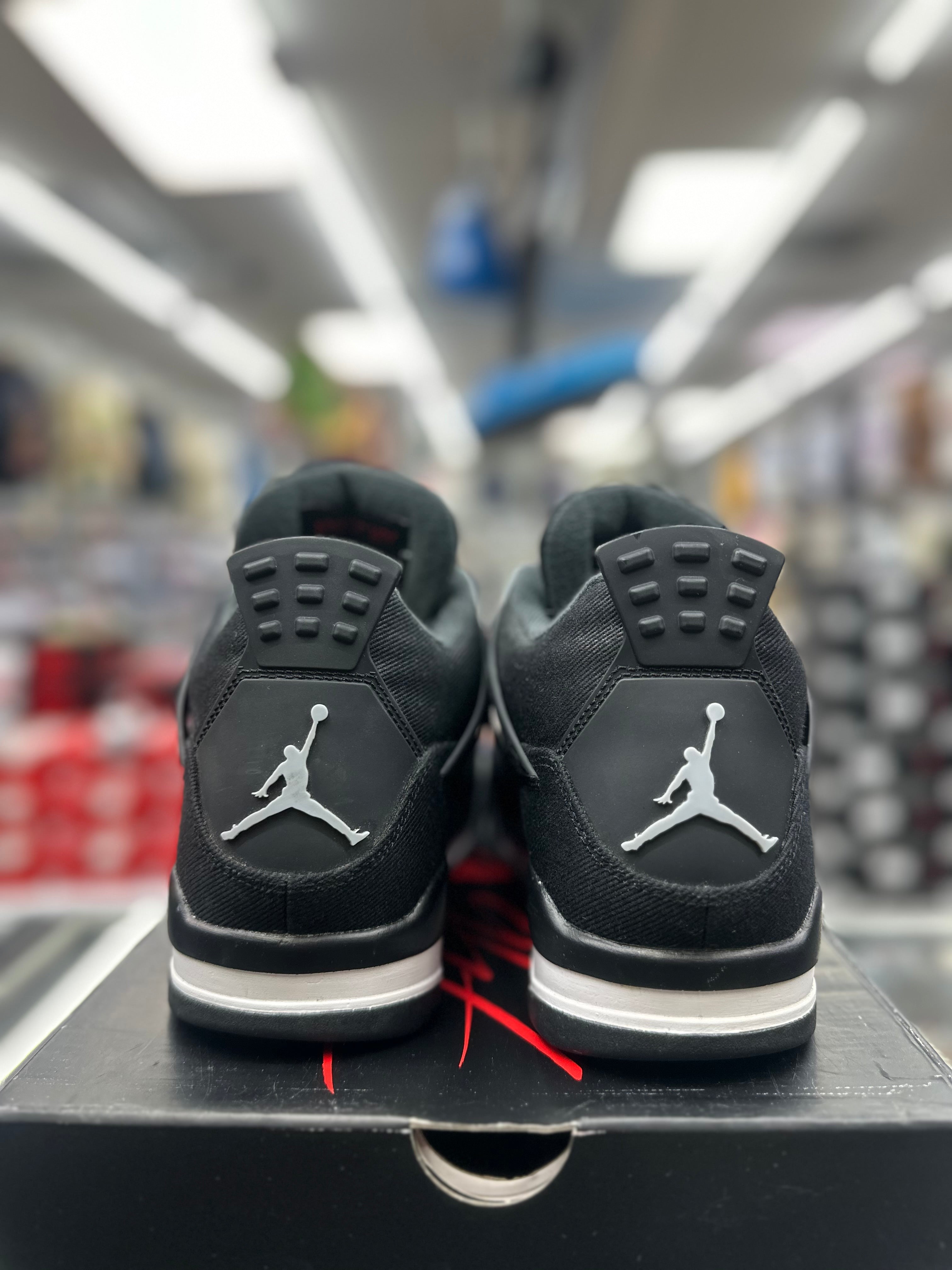 Air Jordan Retro 4 "Black Canvas" *Size 9 Preowned*