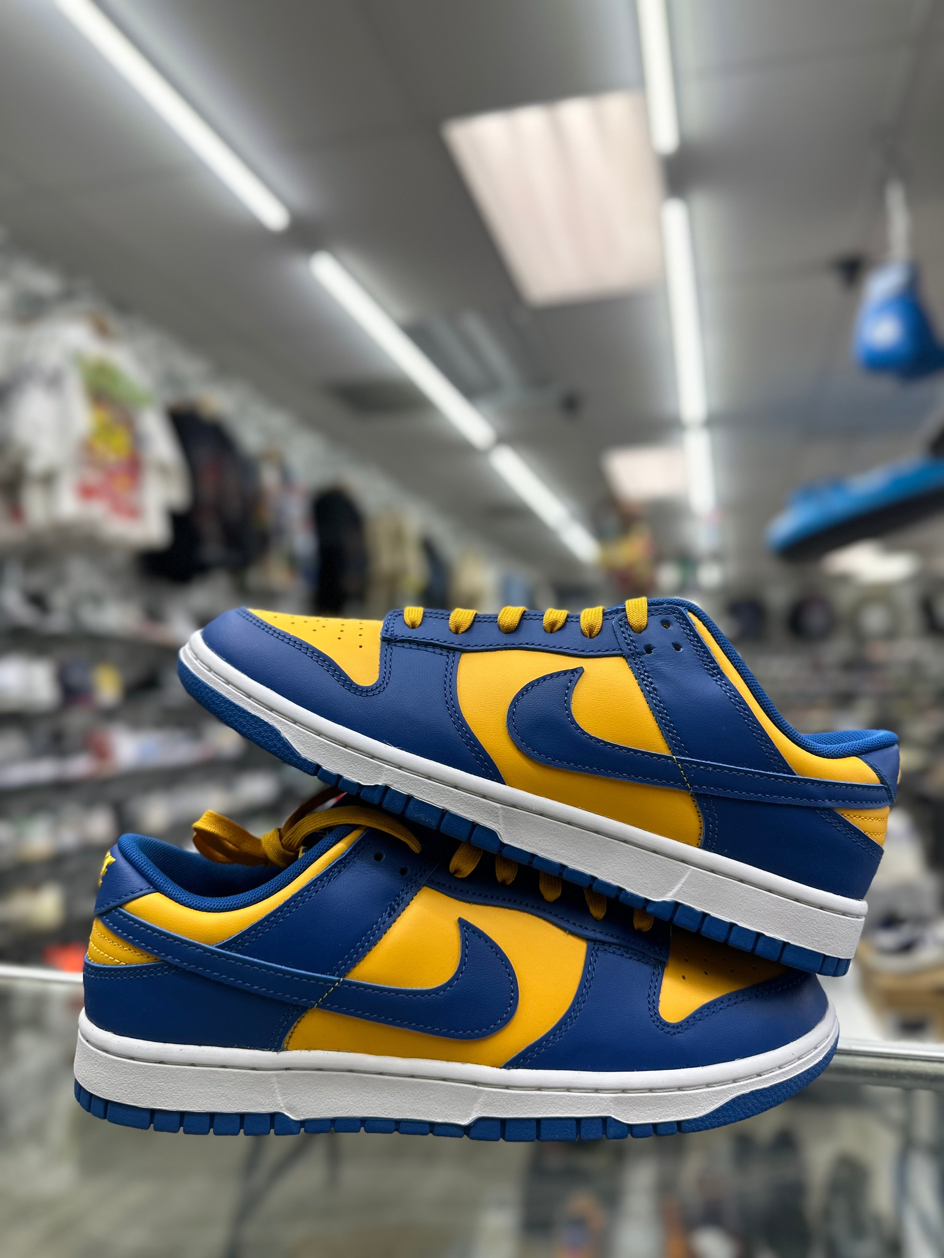 Nike Dunk Low “UCLA” (MEN)
