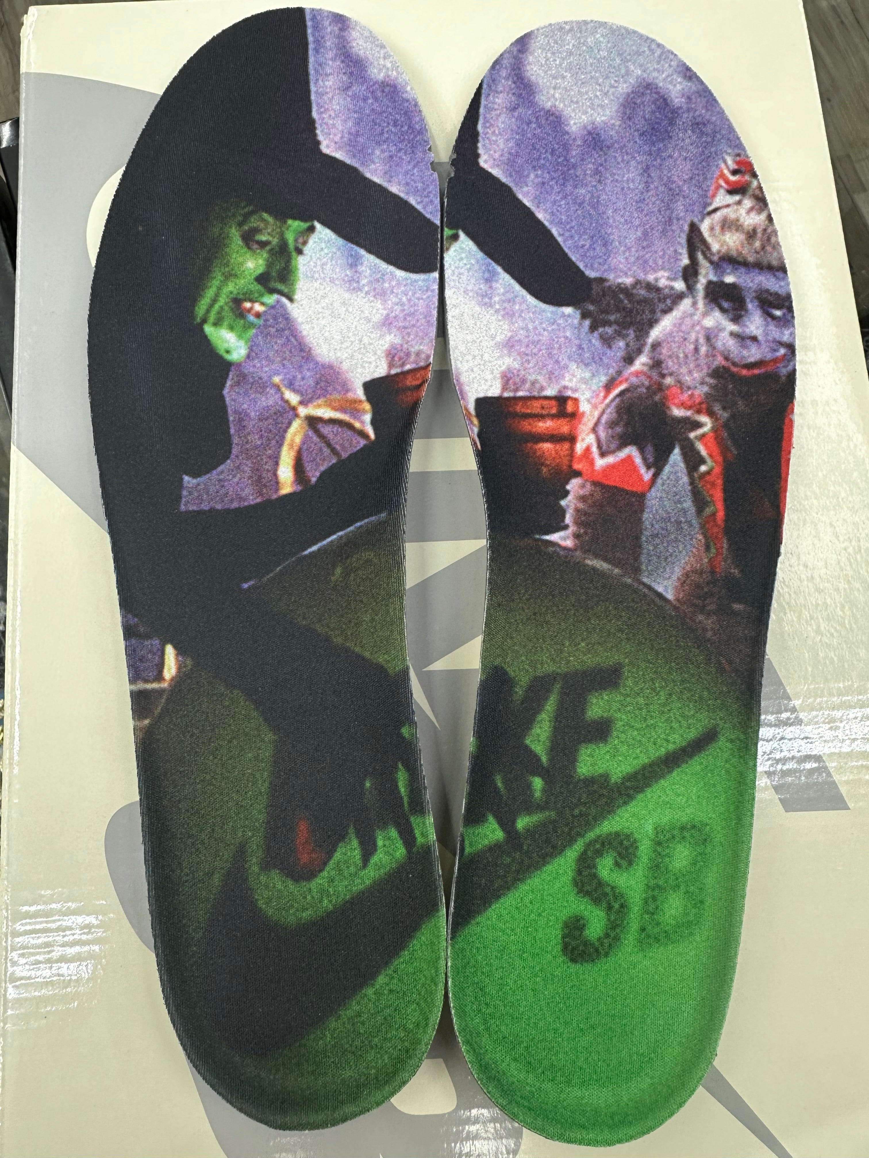 Nike SB Dunk Low “Wizard of Oz"