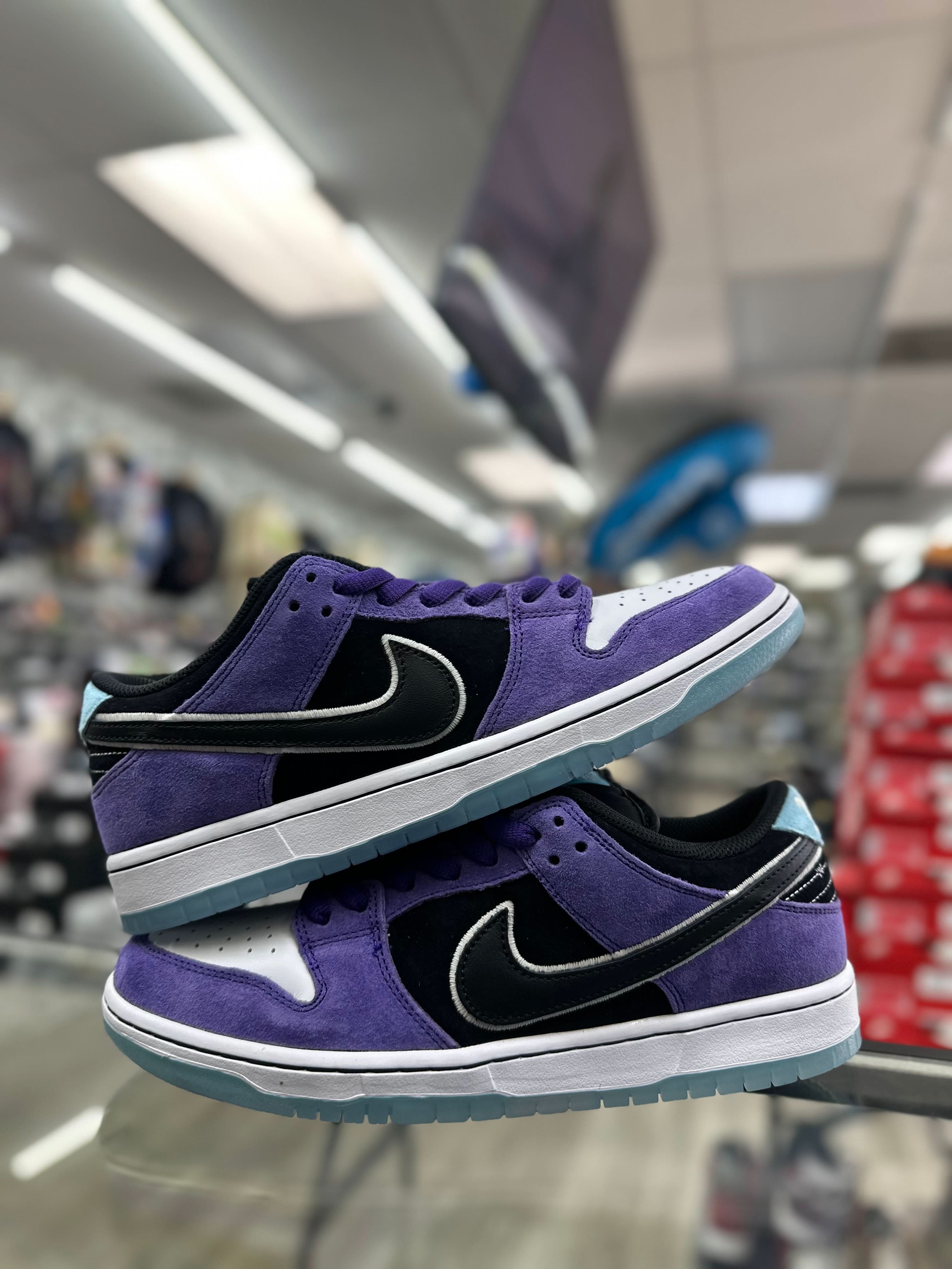 Nike SB Dunk Low "Harvey Wilson"