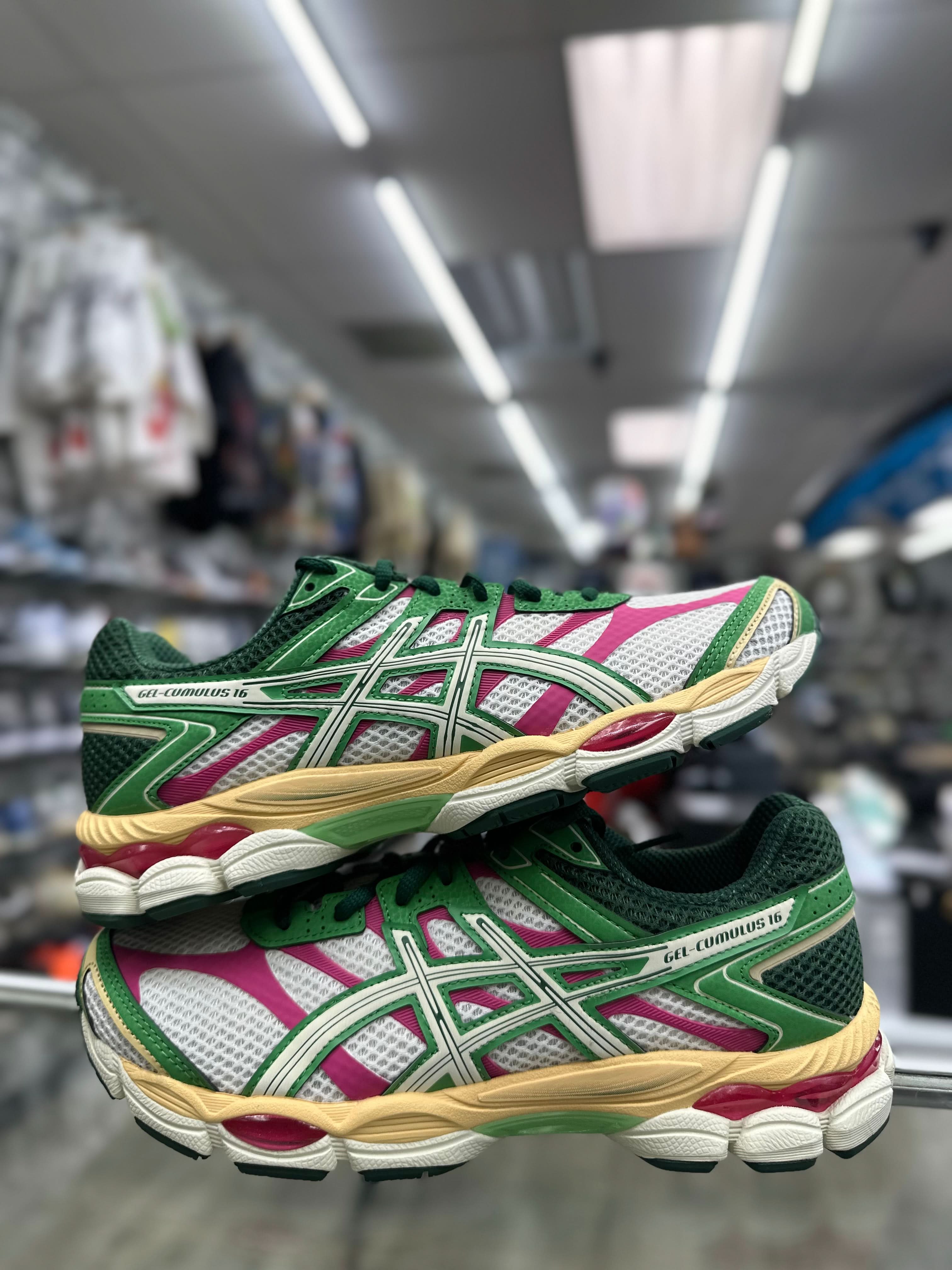 Asics Gel-Cumulus 16 "Green Cream Ivory"