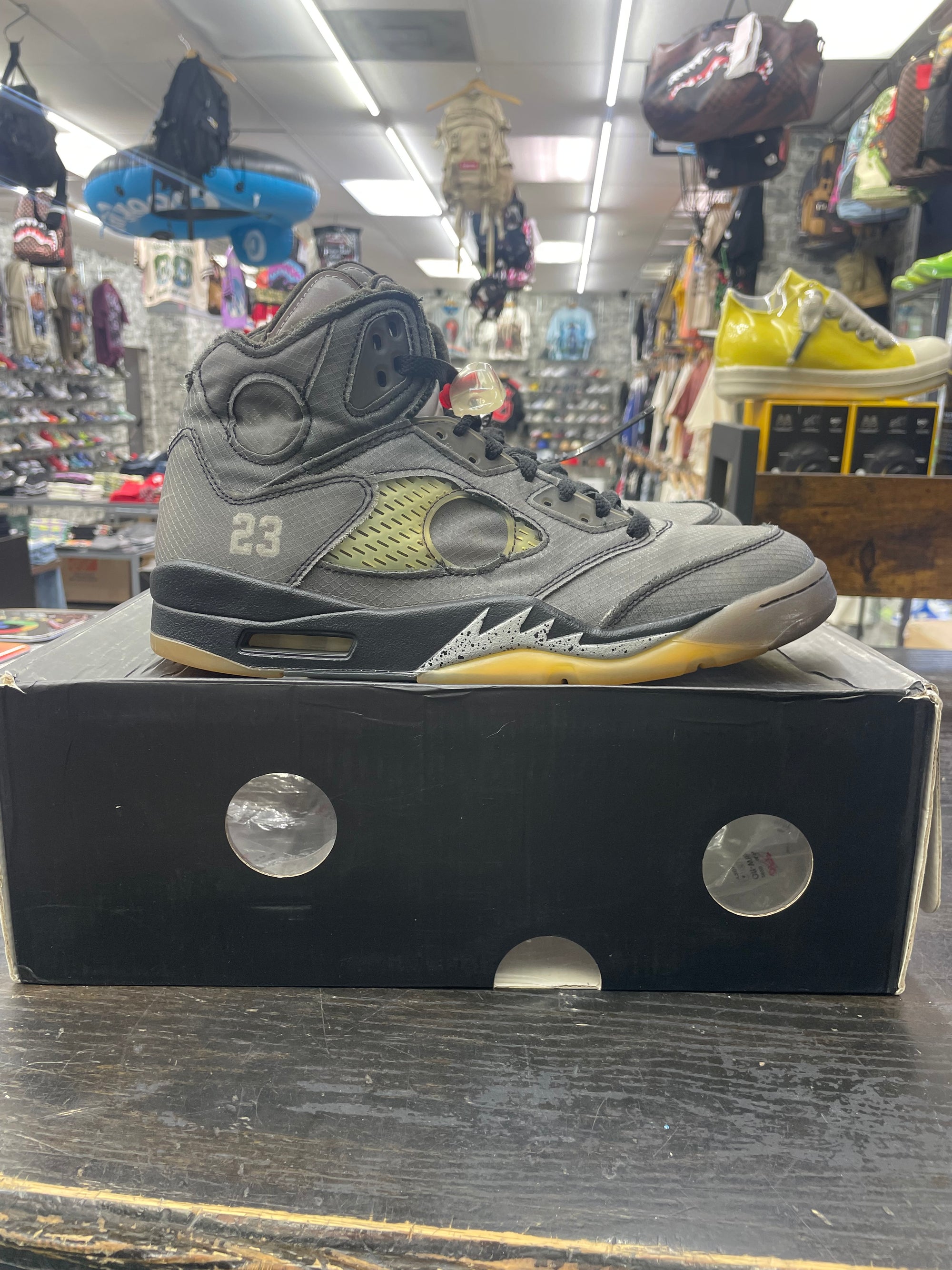 Air Jordan Retro 5 “Off-White Muslin” *Size 10 Preowned* CT8480-001