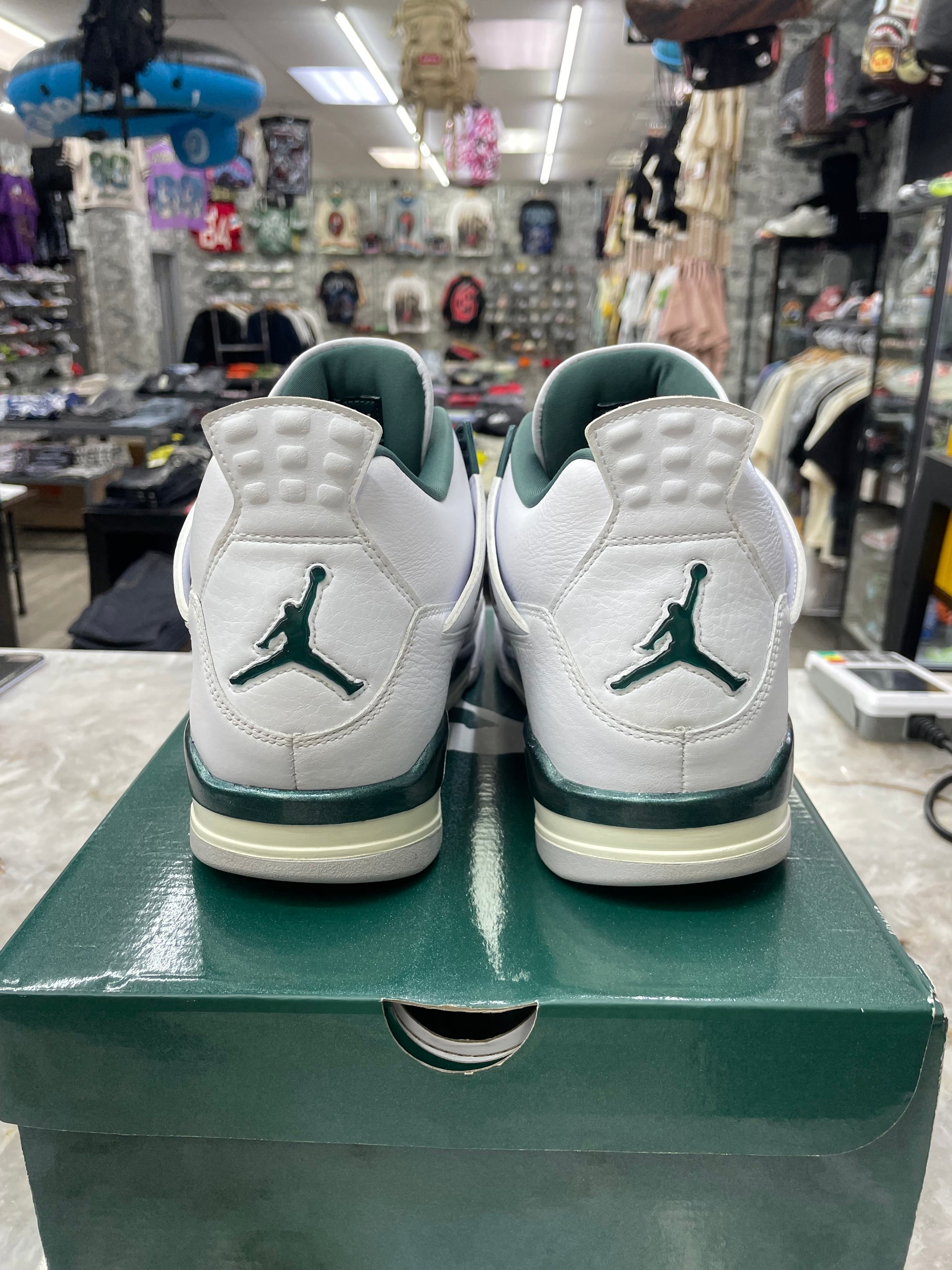 Air Jordan Retro 4 “Oxidized Green” *Size 10 Preowned* (FQ8138-103)