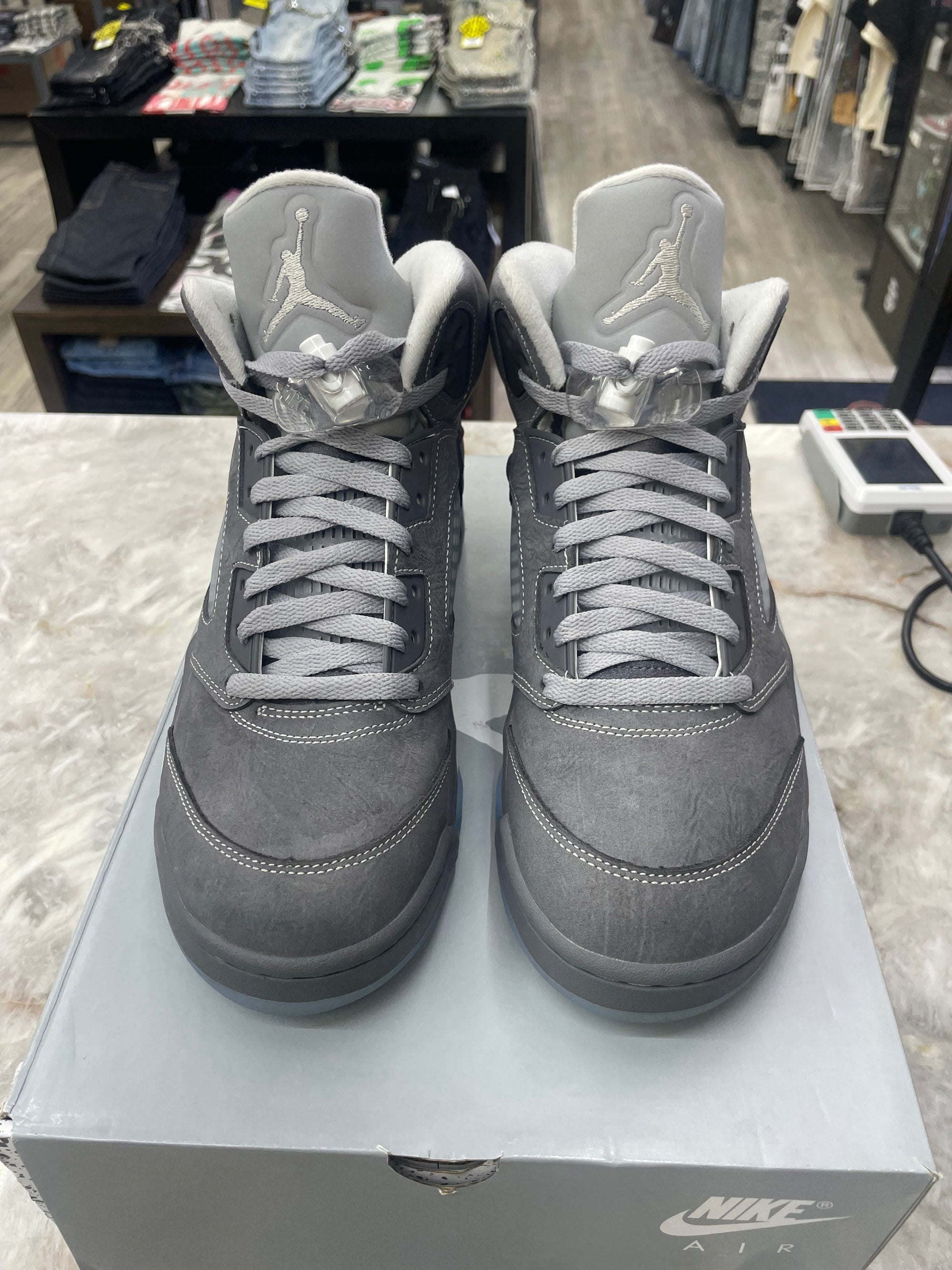 Air Jordan Retro 5 "Wolf Grey” *Size 9 Preowned* (DD0587-002)