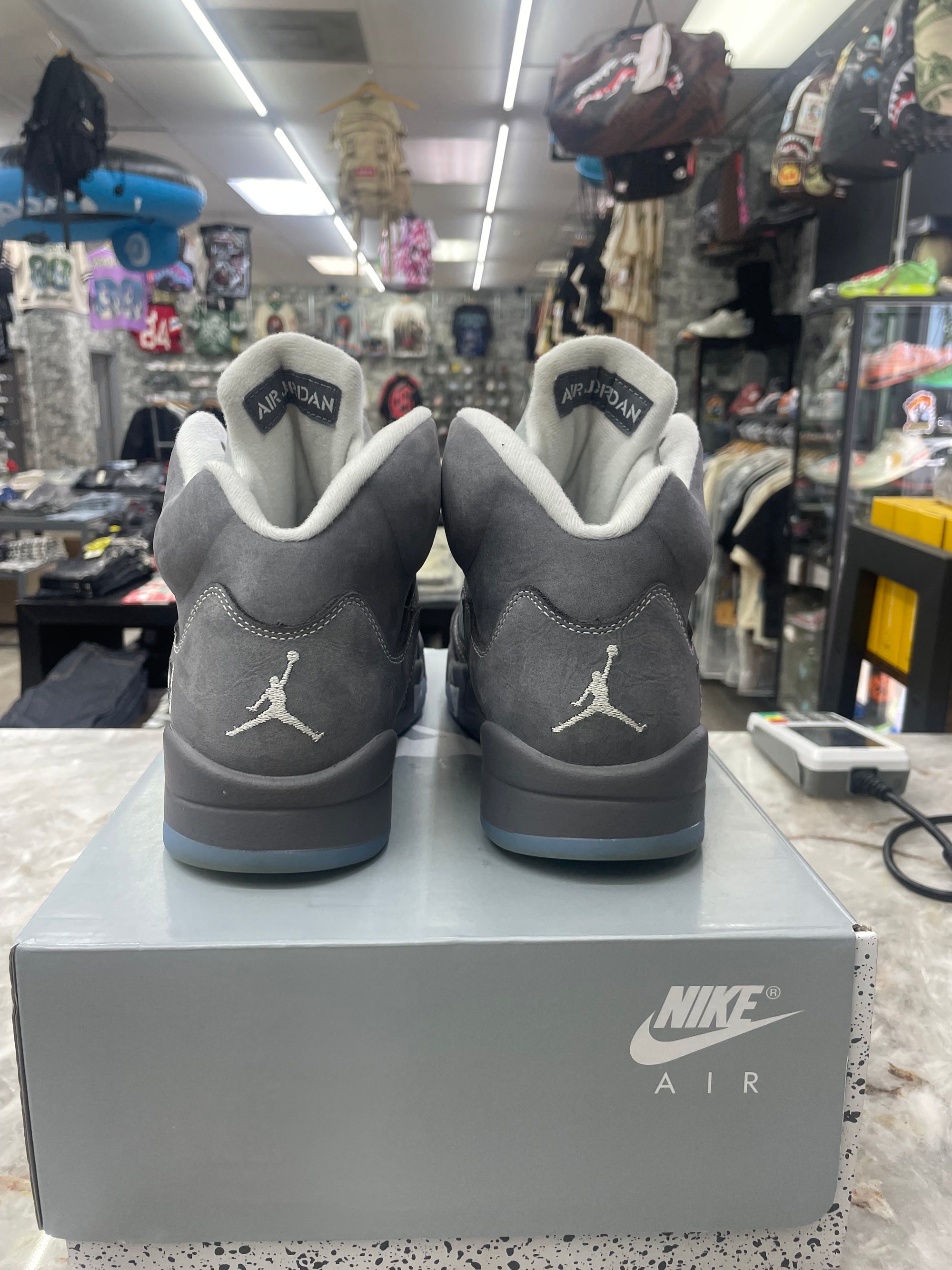 Air Jordan Retro 5 "Wolf Grey” *Size 9 Preowned* (DD0587-002)