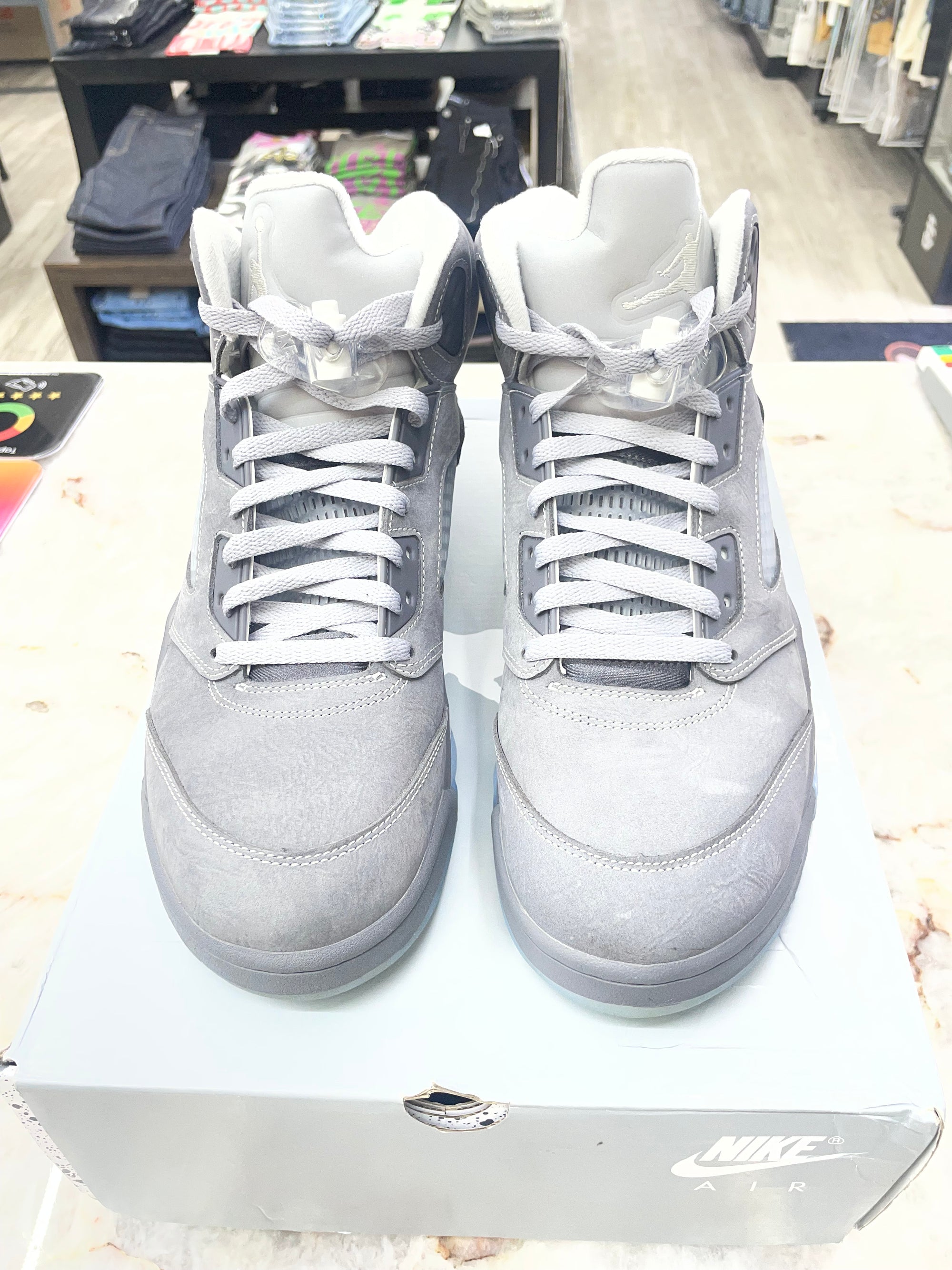 Air Jordan Retro 5 "Wolf Grey” *Size 11 Preowned* (DD0587-002)