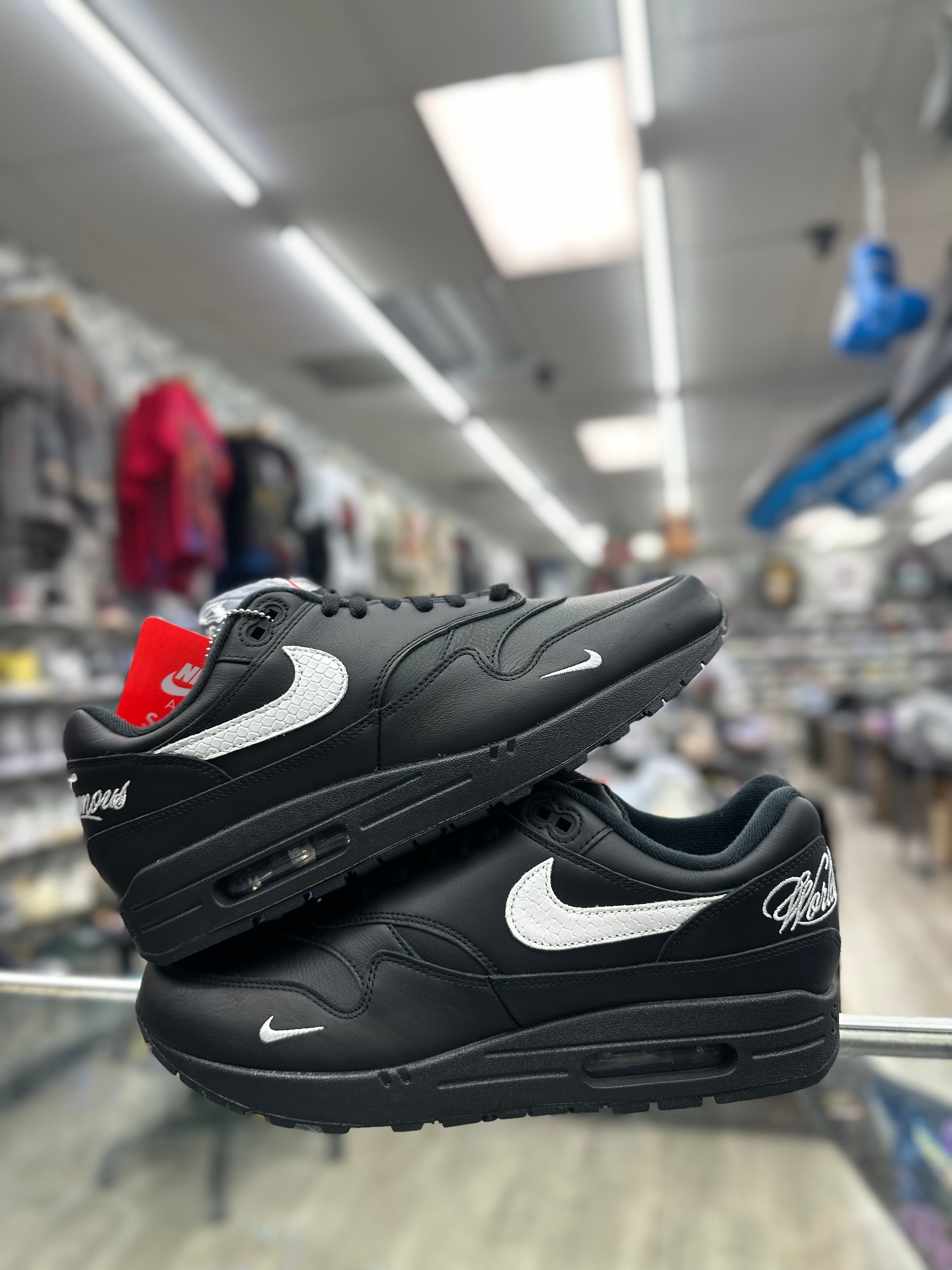 Nike Air Max 1 X Supreme “Black White” (MEN) HF8813-001