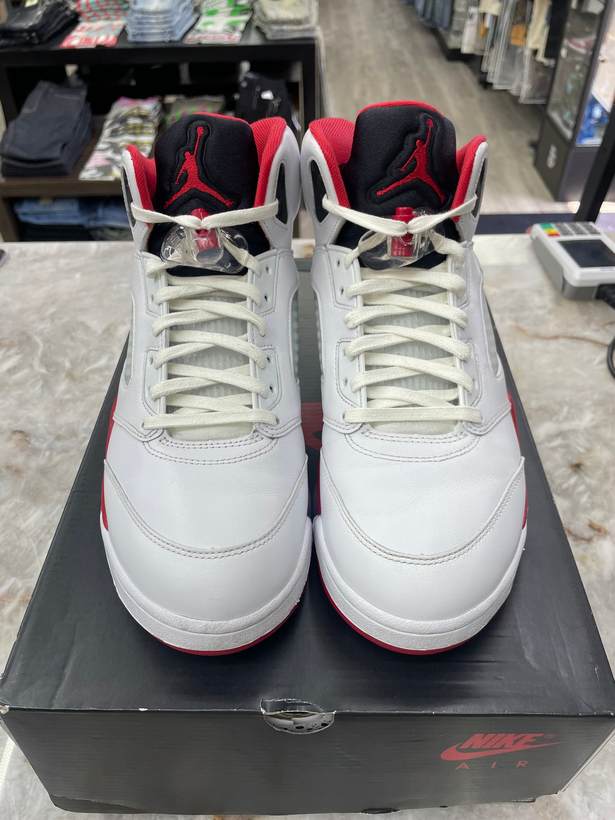 Air Jordan Retro 5 "Fire Red Black Tongue" *Size 10.5 Preowned* (HQ7978-101)