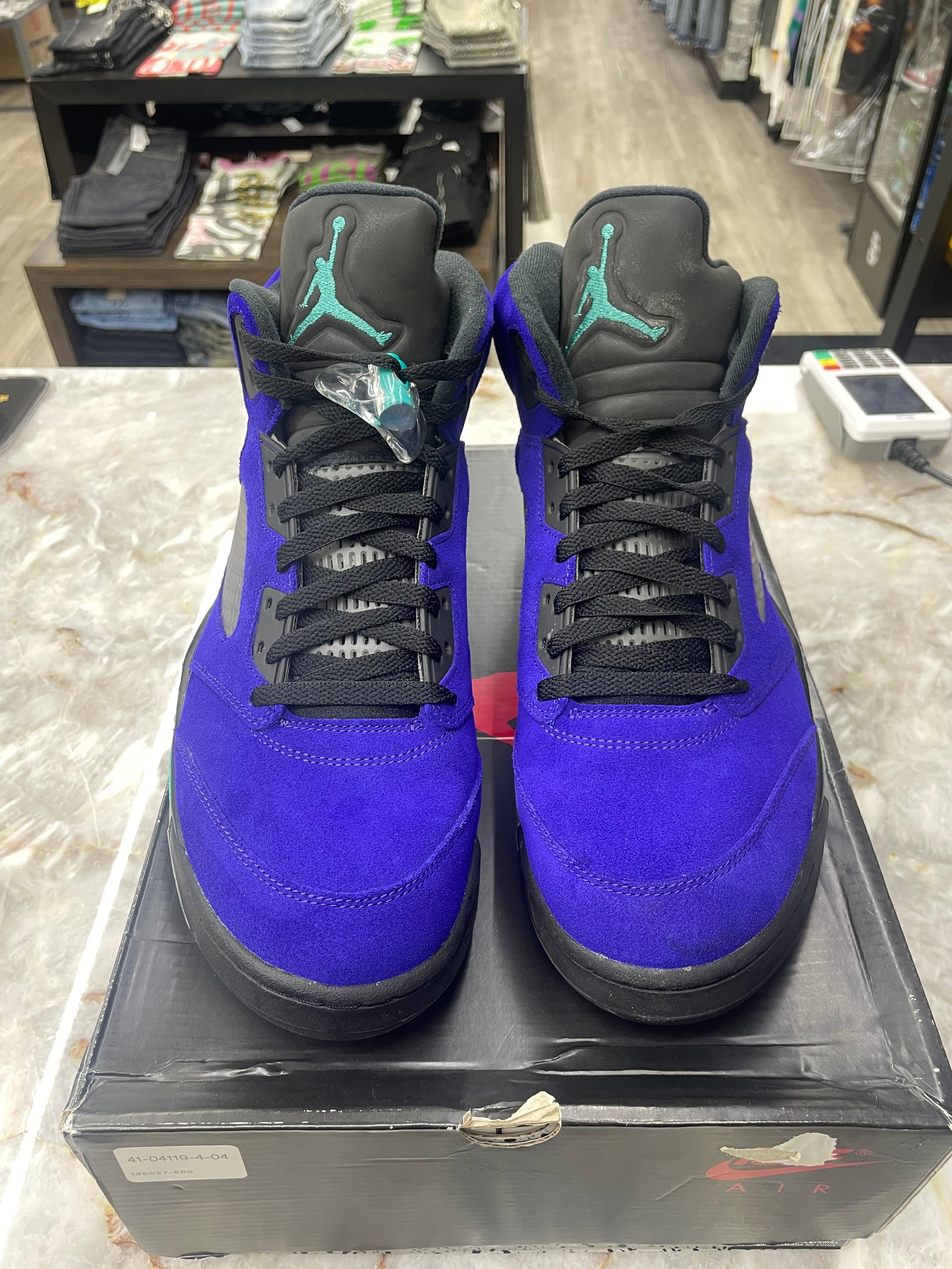 Air Jordan Retro 5 “Alternate Grape” *Size 12 Preowned* (136027-500)