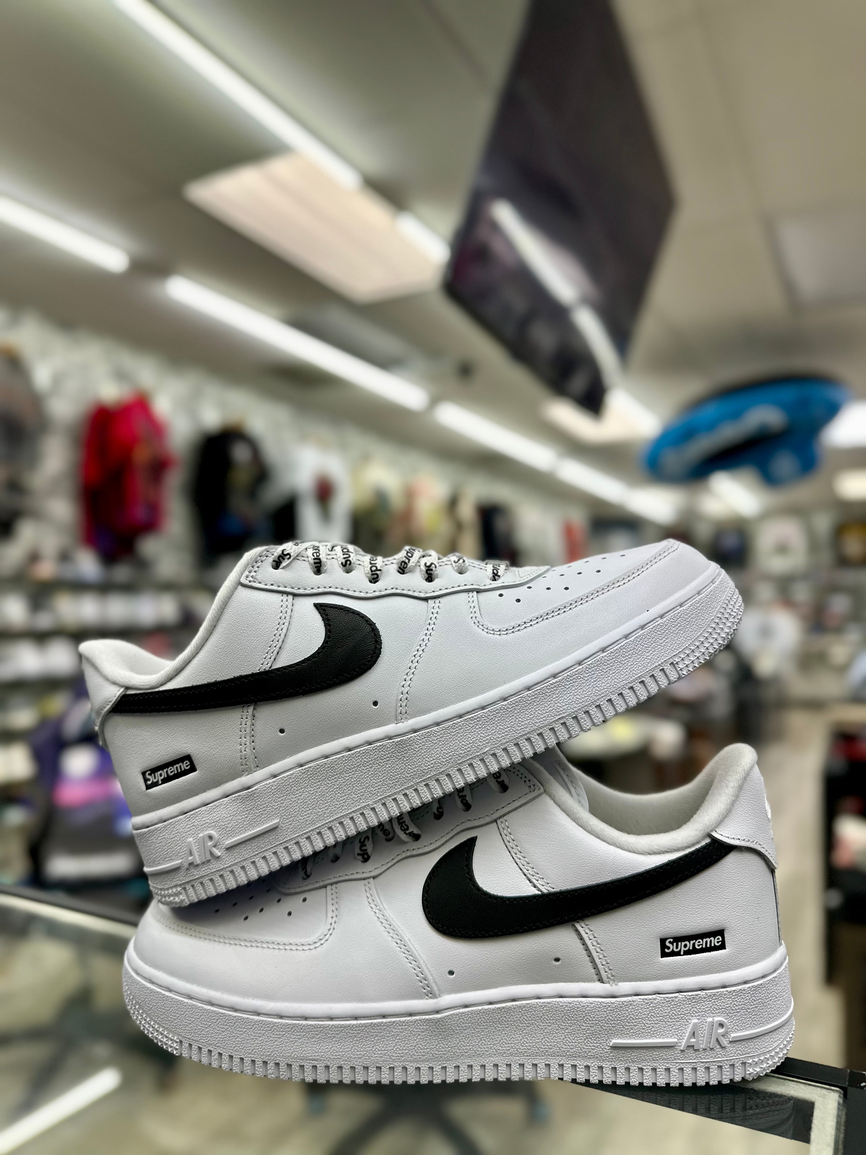 Nike Air Force 1 x Supreme "White Black” CU9225-102