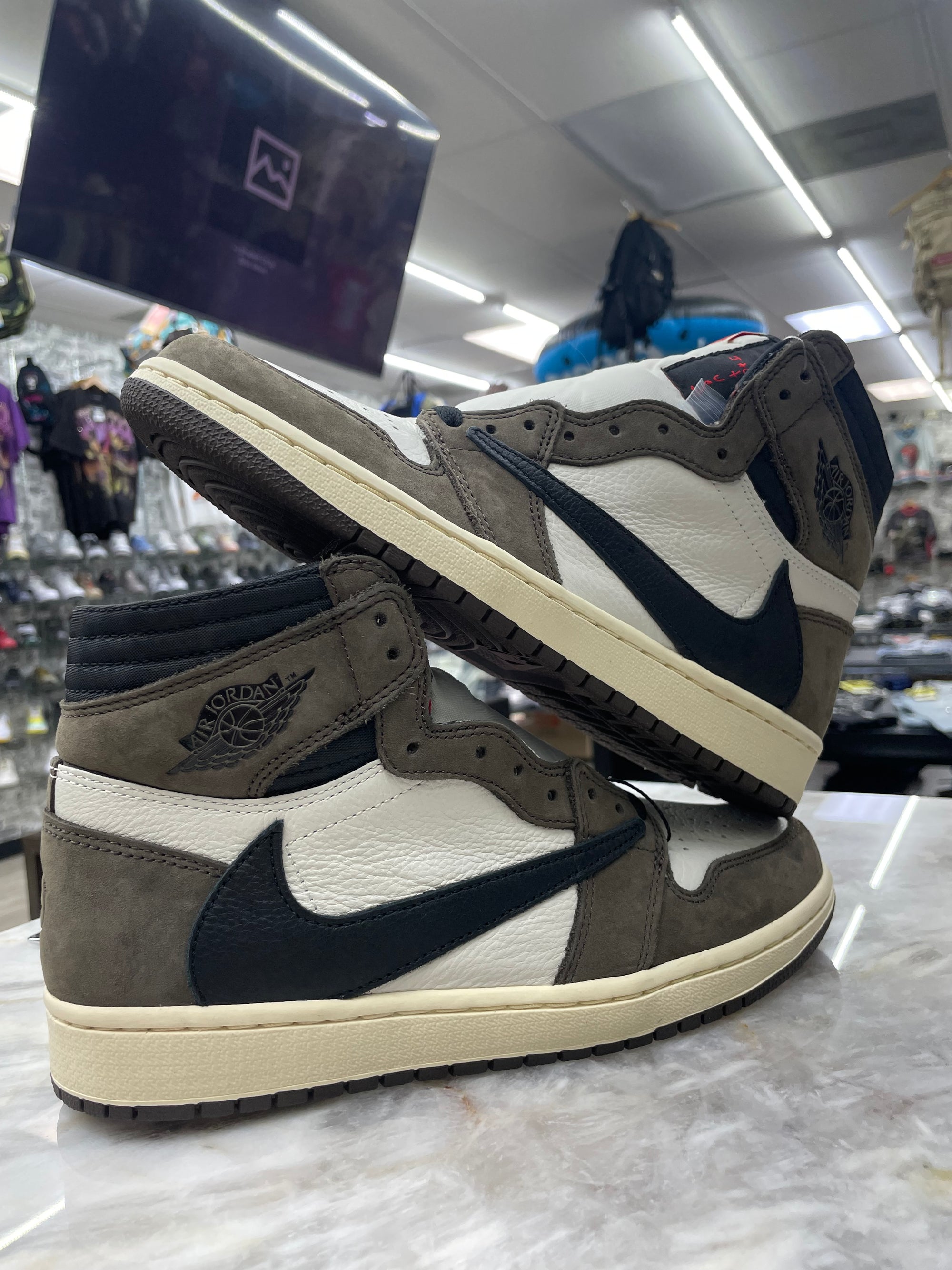 Air Jordan 1 Retro High OG SP “Travis Scott Mocha” (CD4487-100)