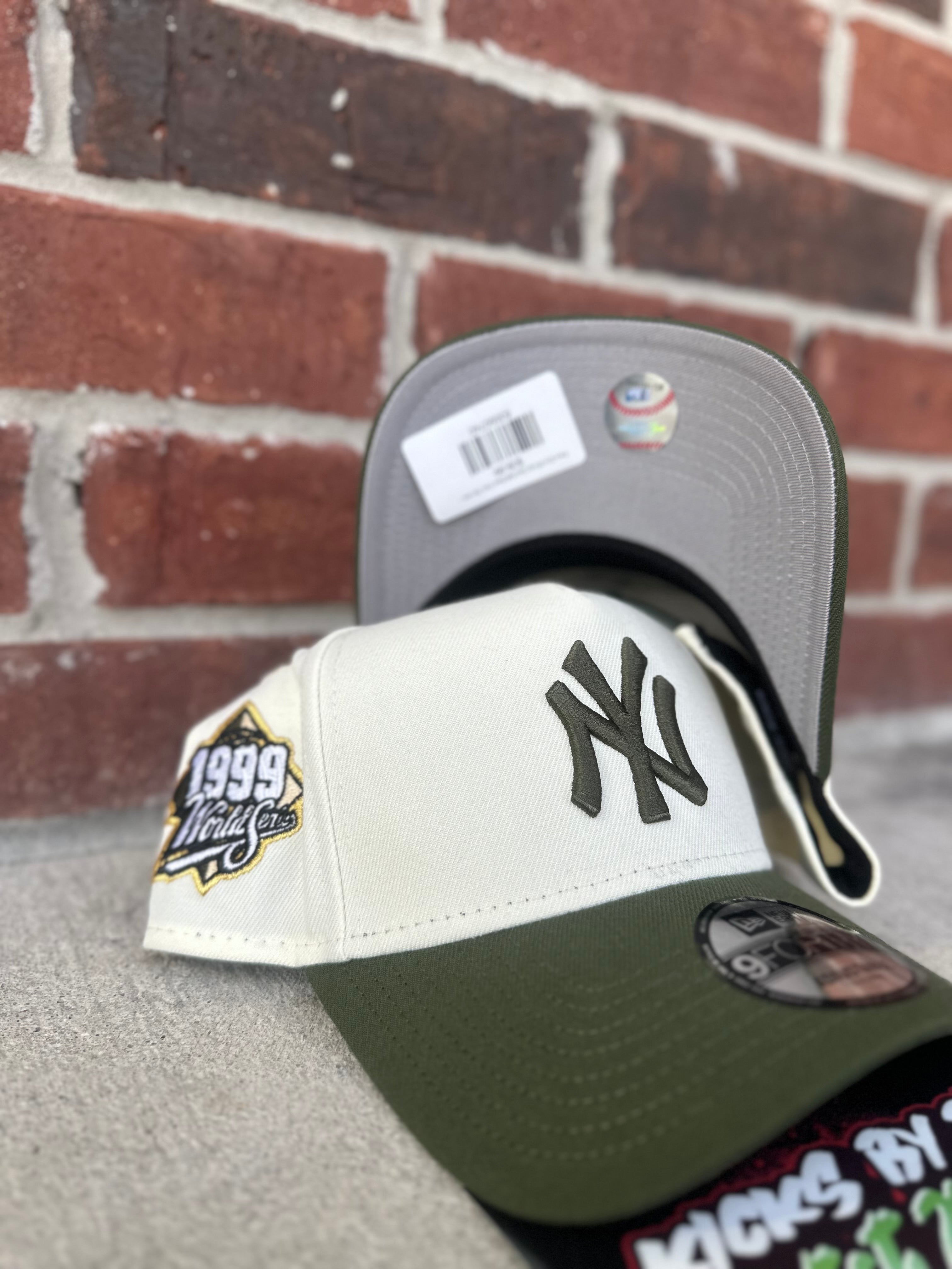 New Era 9Forty Dad Hat New York Yankees "Olive 1999 World Series"