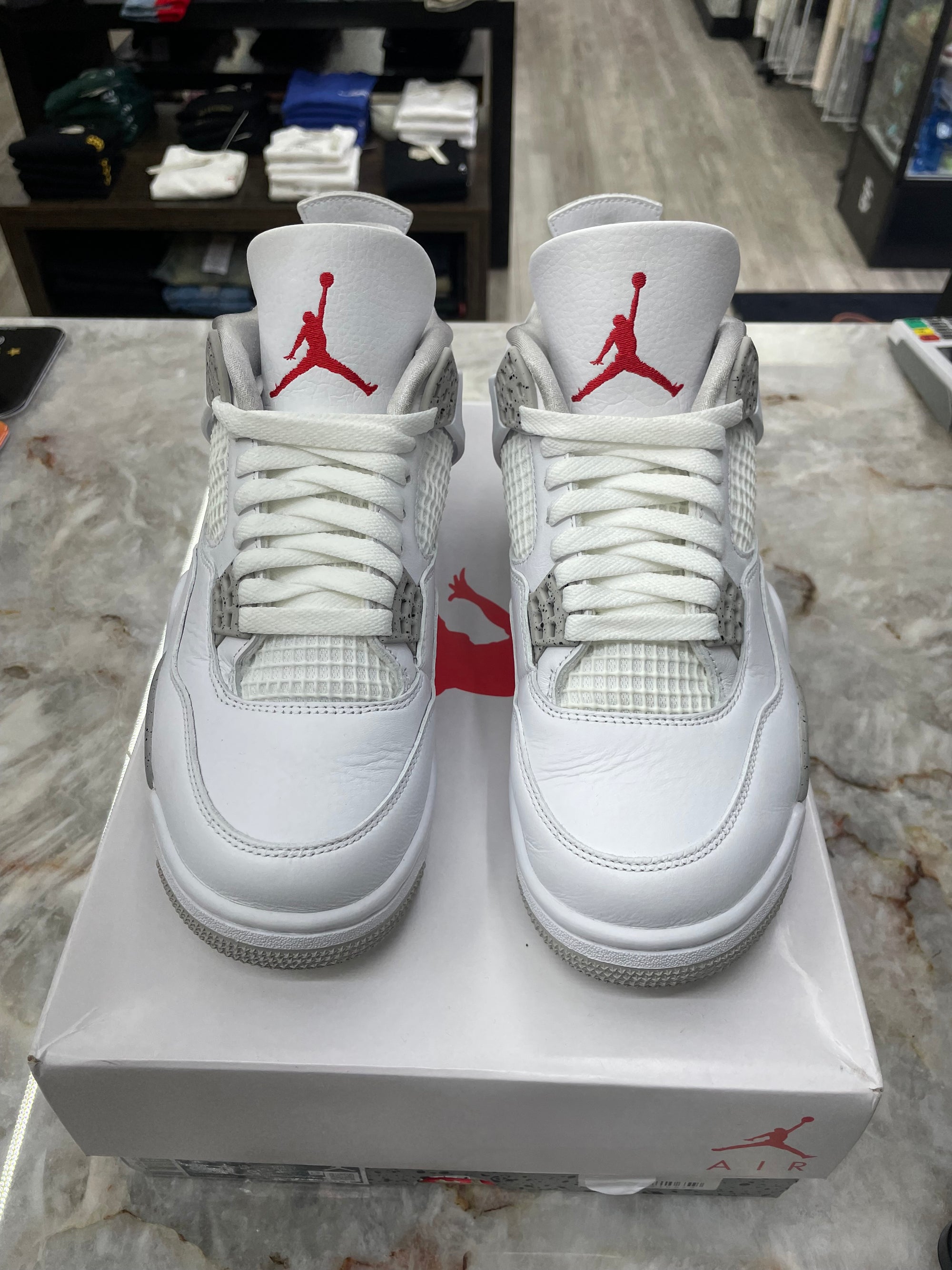 Air Jordan Retro 4  “White Oreo" *Size 8 Preowned* (CT8527-100)