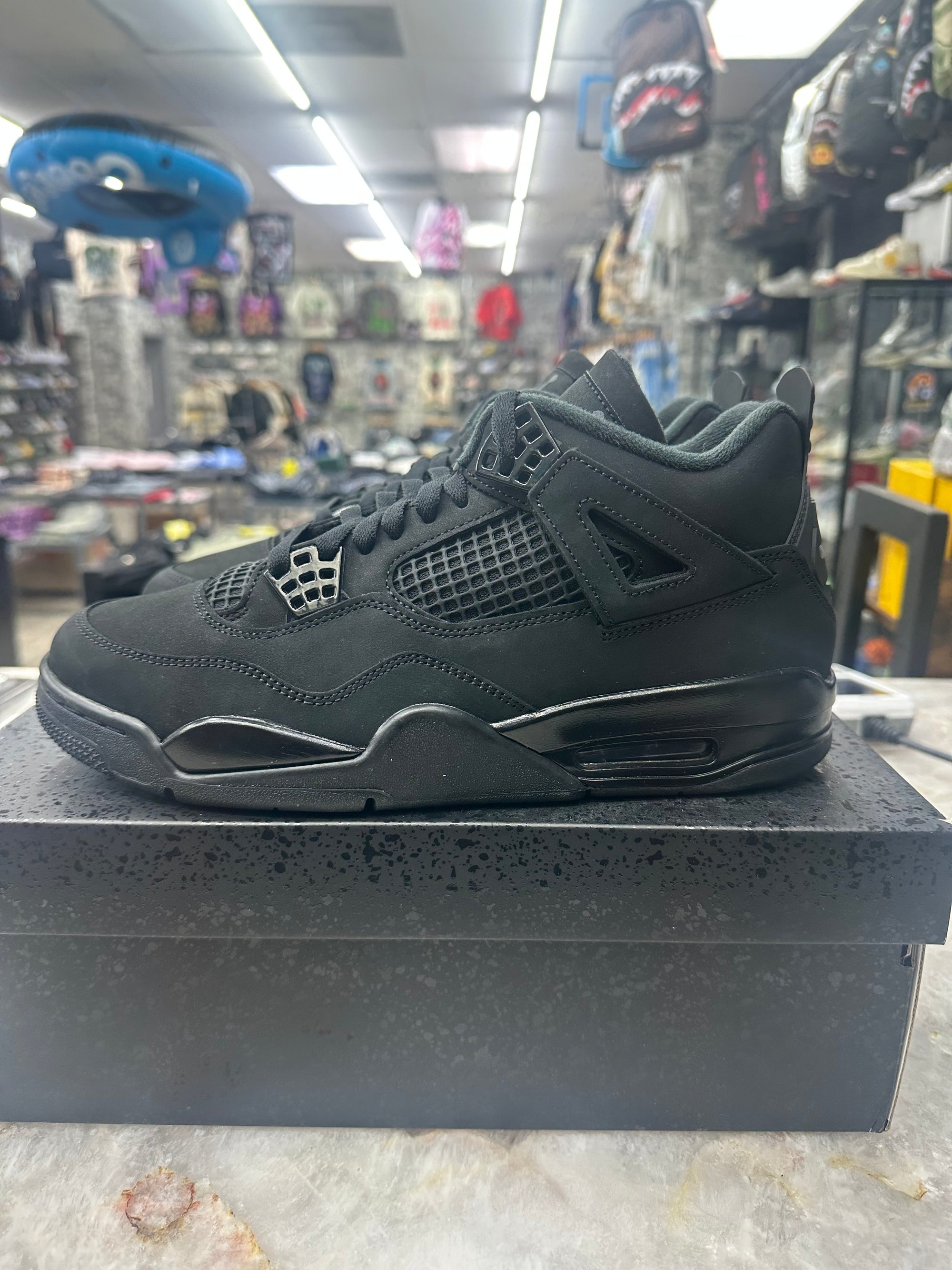 Air Jordan Retro 4 "Black Cat" *Size 10.5 Preowned* (FV5029-010)